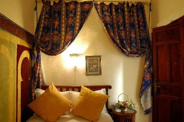 Decorative detail, Bed in Riad Dalia