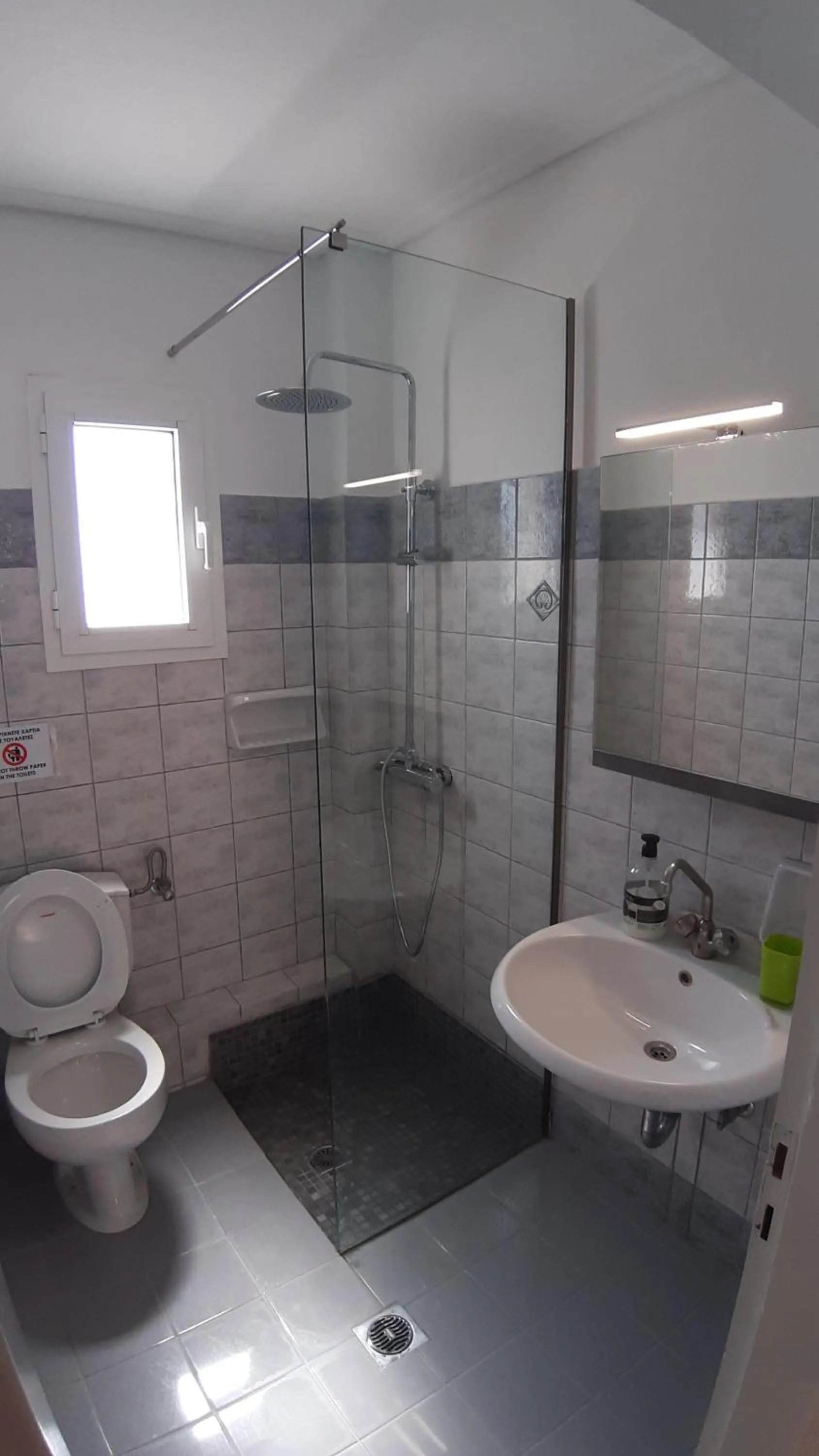 Bathroom in eleni studios