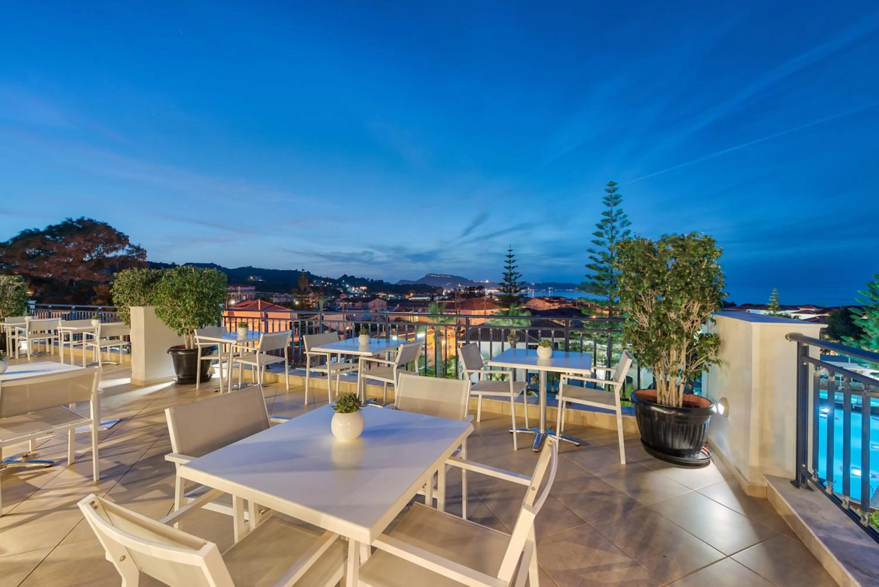 Food in Contessa Hotel