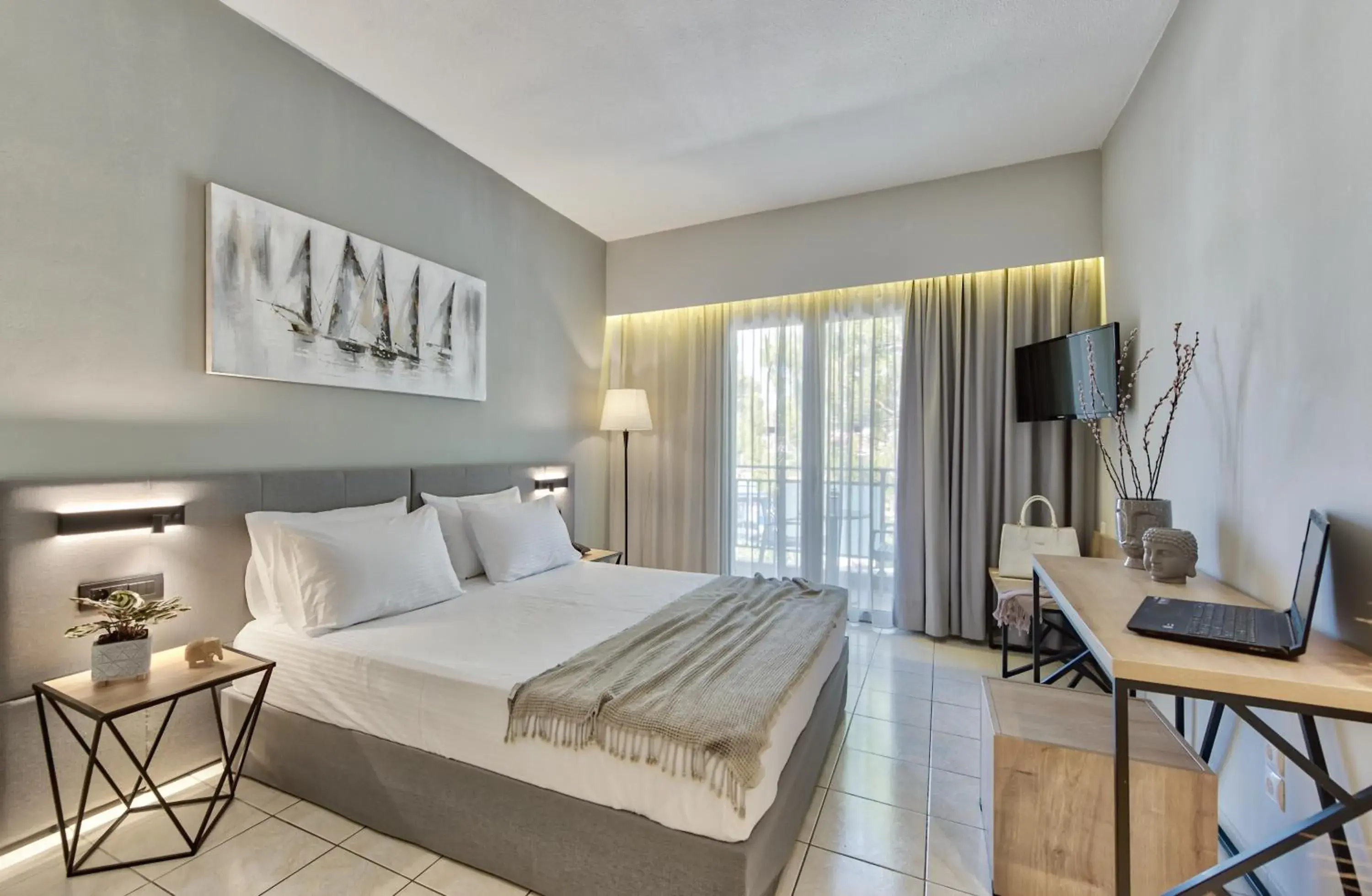 Premium Double - Pool View in Contessa Hotel Premium Double - Pool View in Contessa Hotel