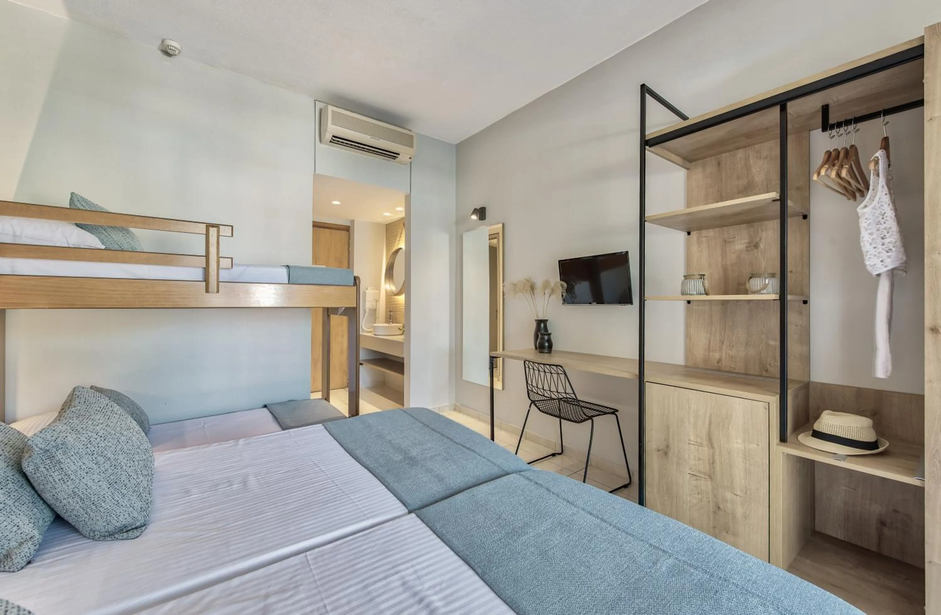 Bed in Contessa Hotel