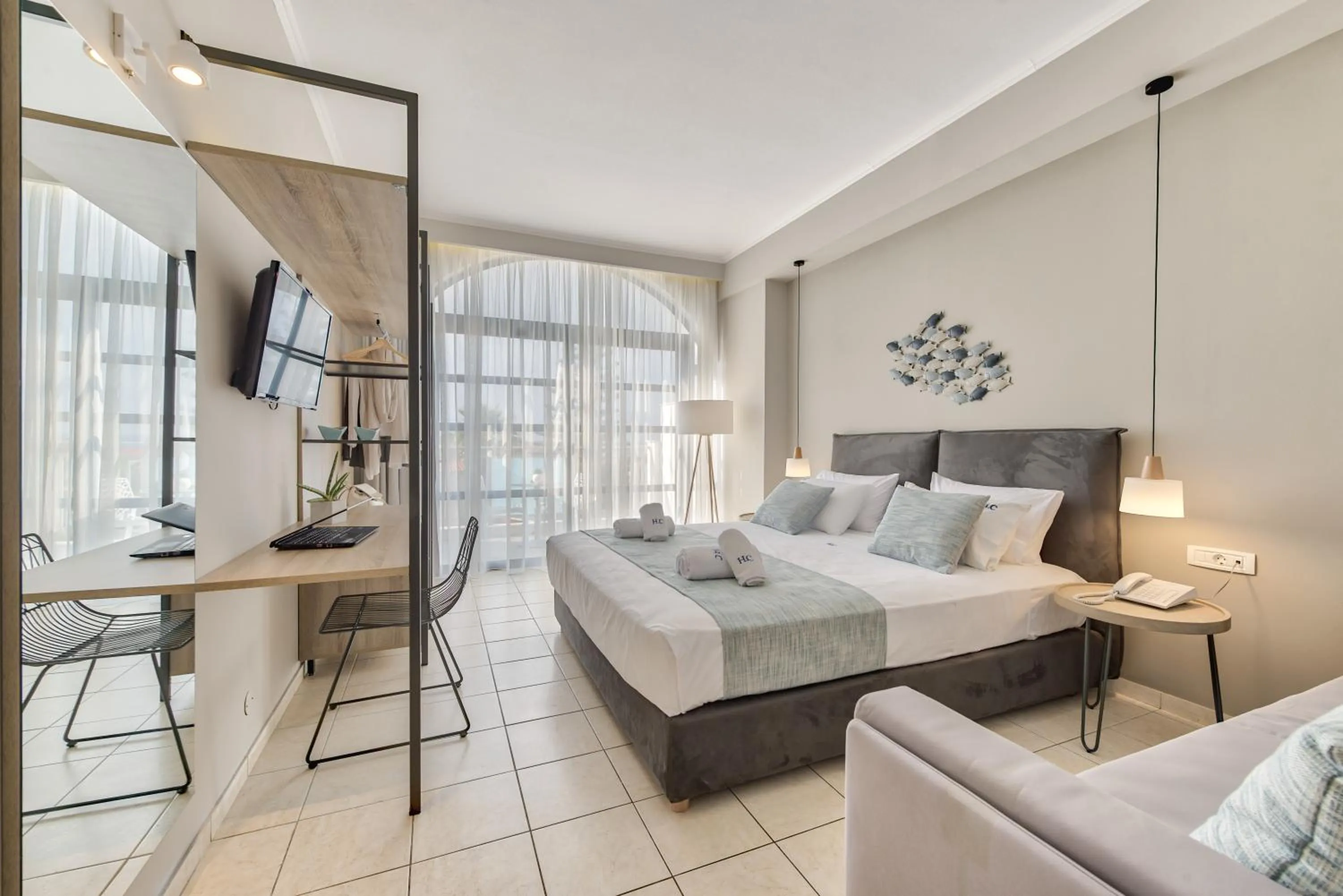 Bedroom, Bed in Contessa Hotel