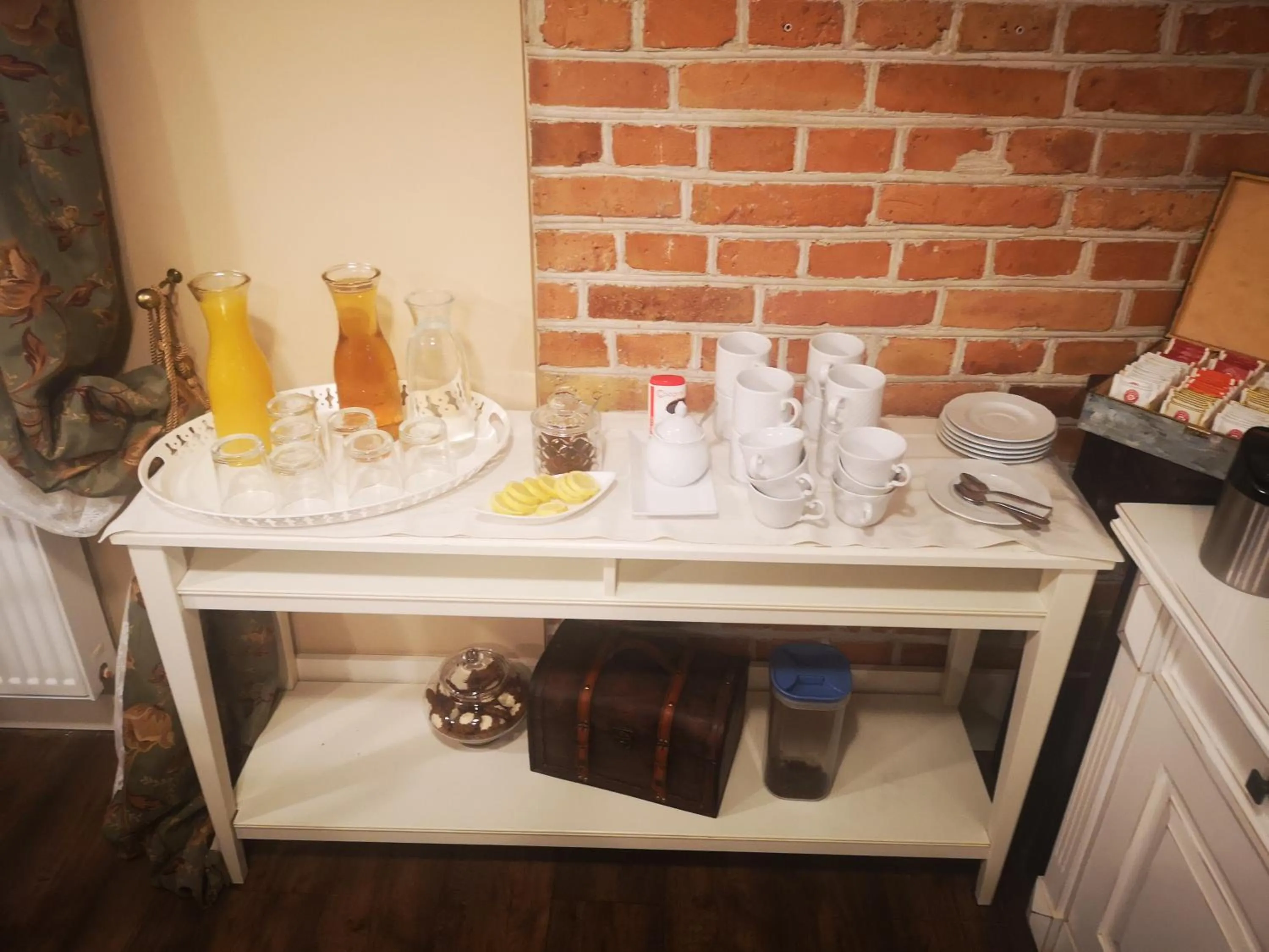 American House Hennela