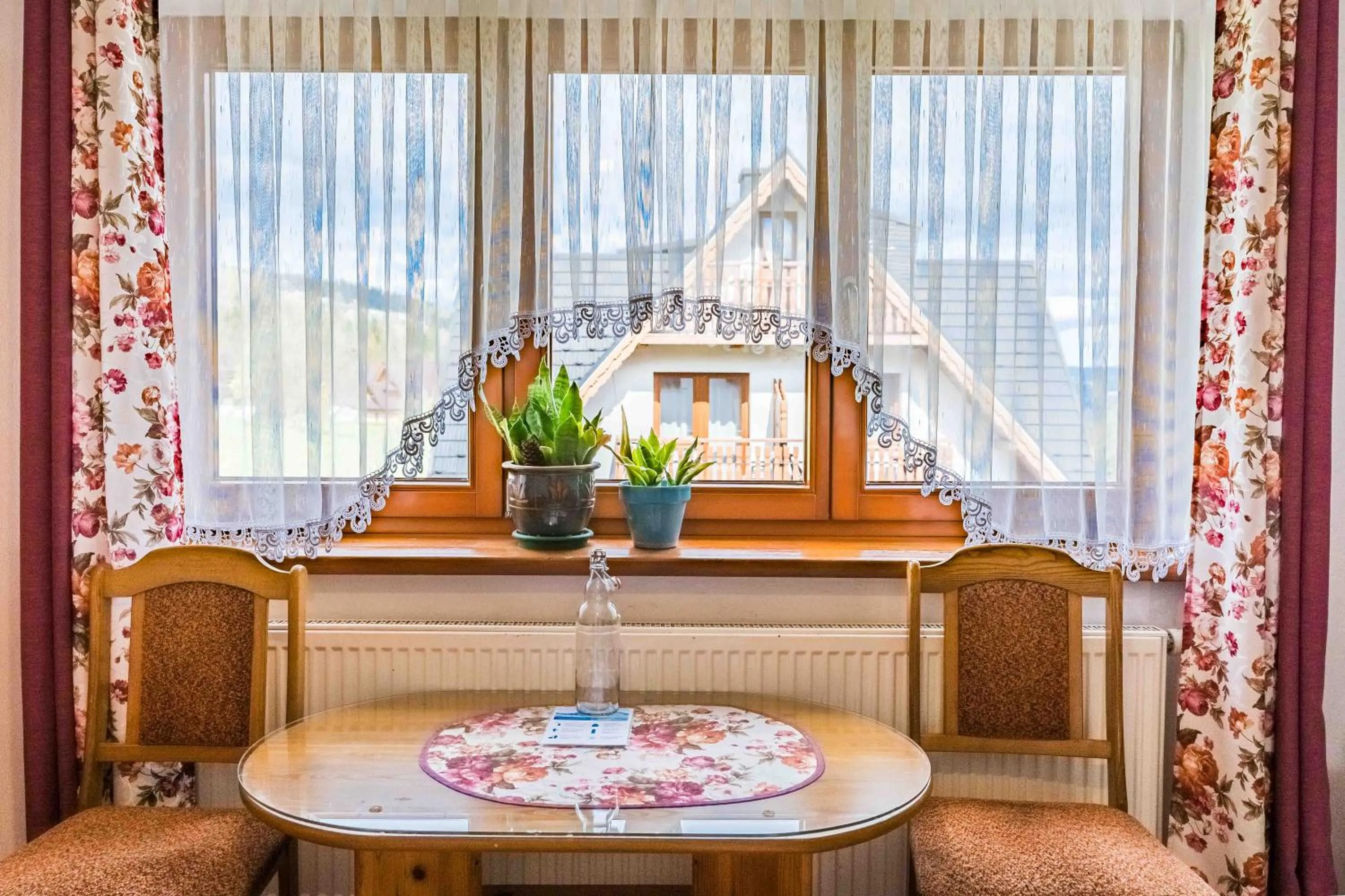 Seating area in Górski Pałacyk Kompleks obiektów