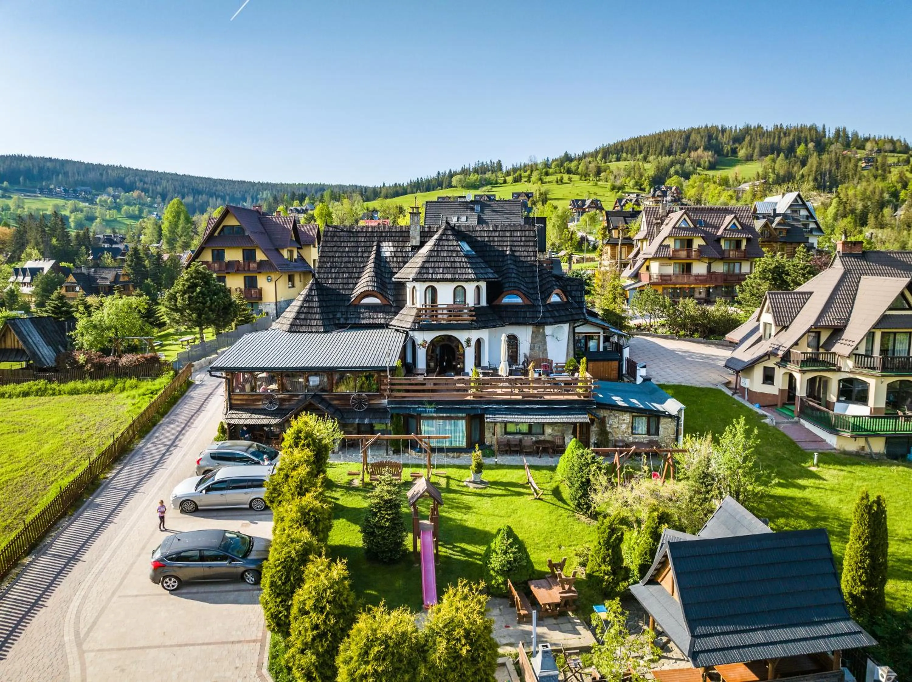 Property building in Górski Pałacyk Kompleks obiektów