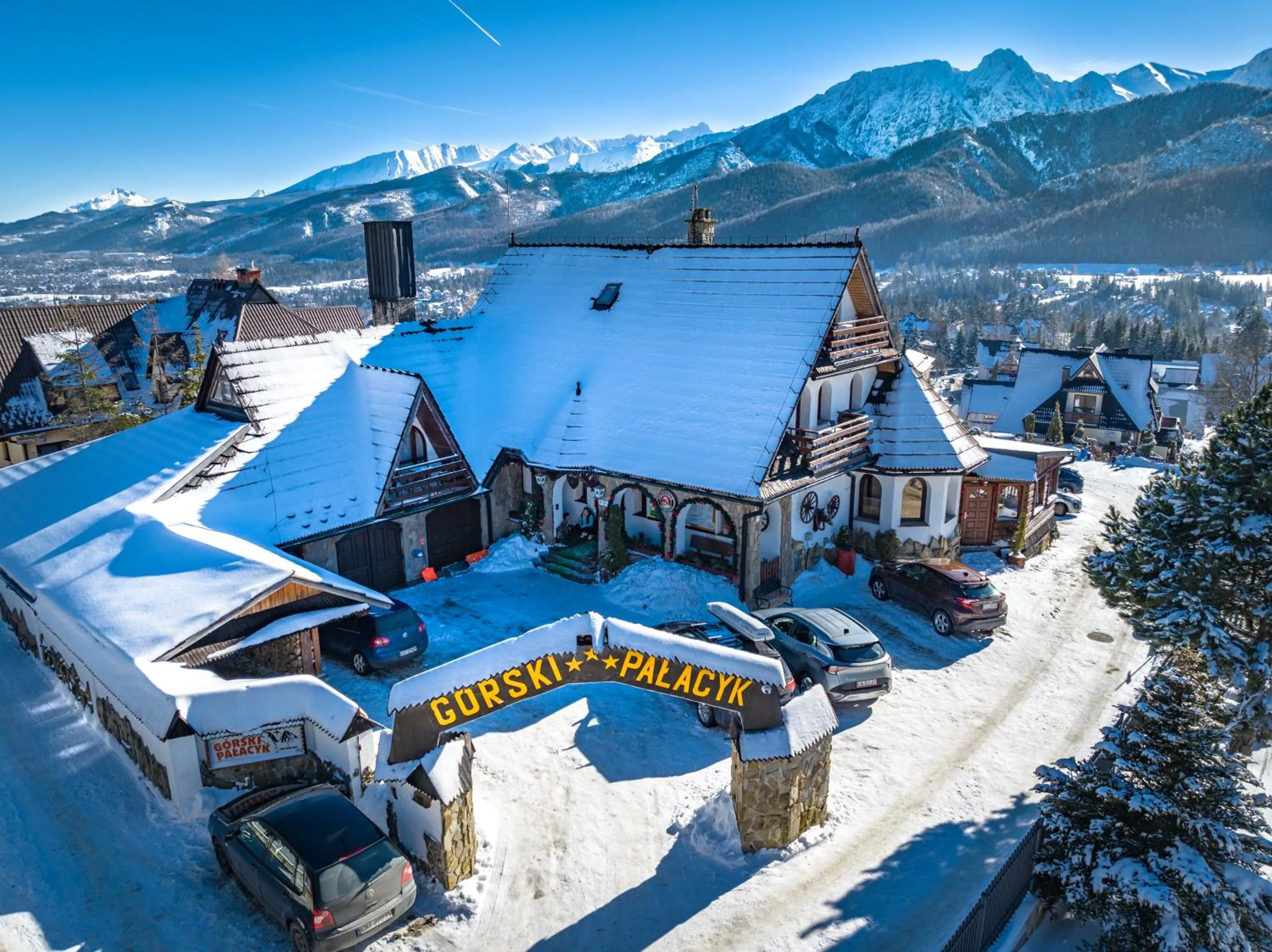 Restaurant/places to eat in Górski Pałacyk Kompleks obiektów