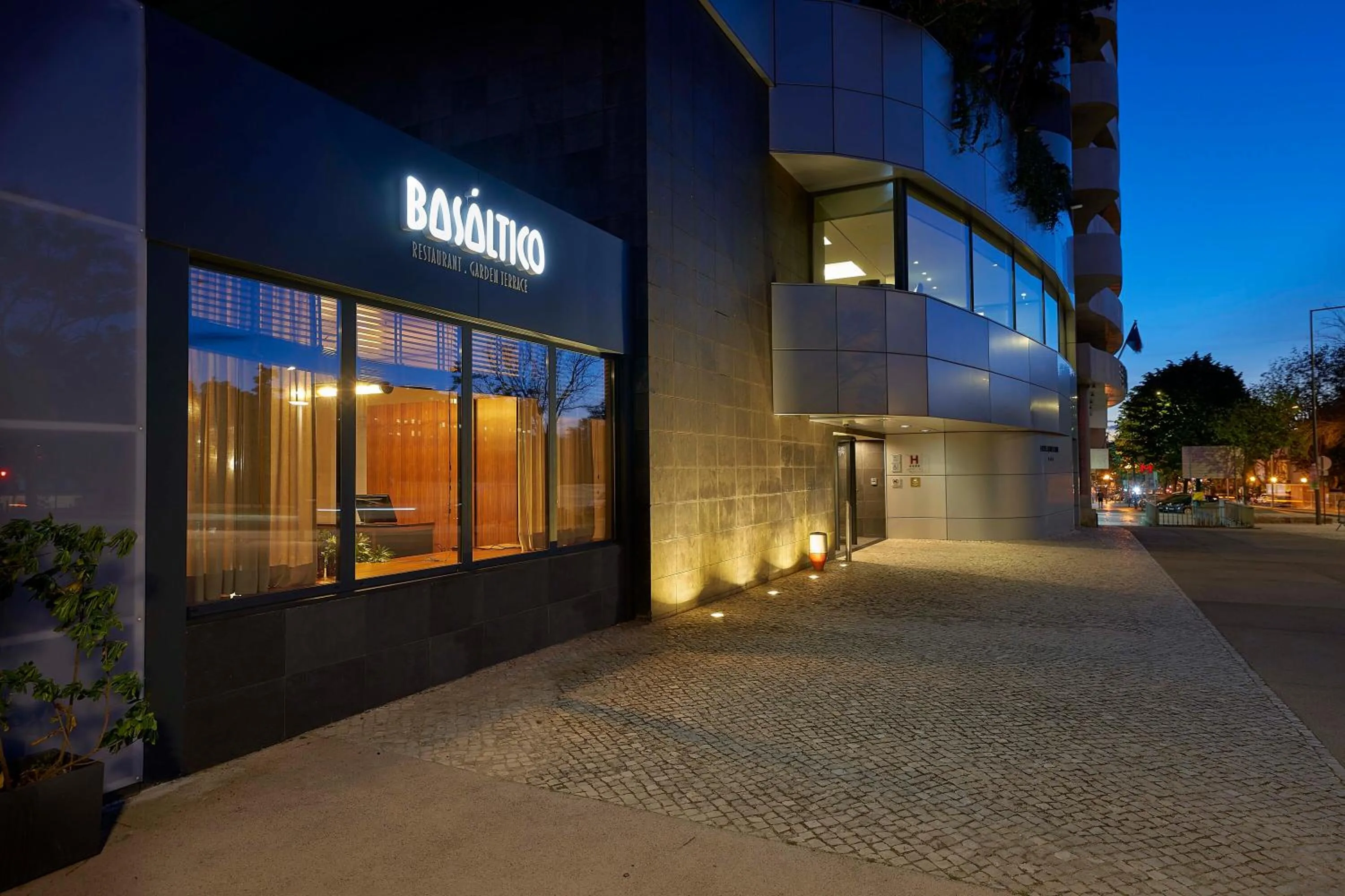 Property building in Hotel Acores Lisboa