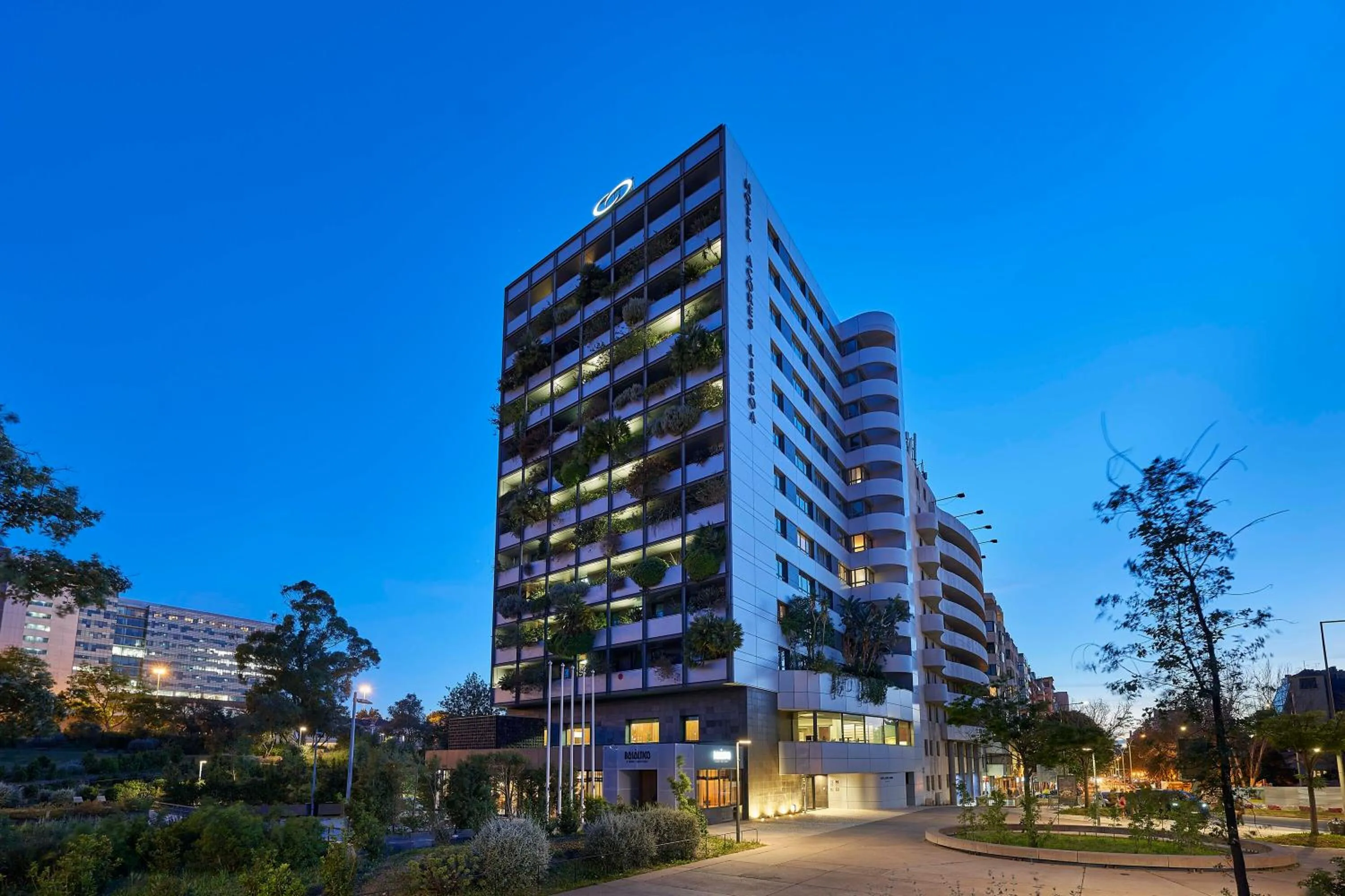 Property building in Hotel Acores Lisboa