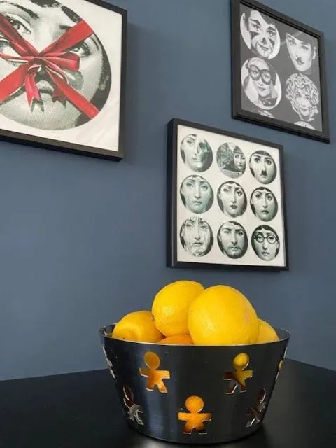 Decorative detail in Hotel Mambo