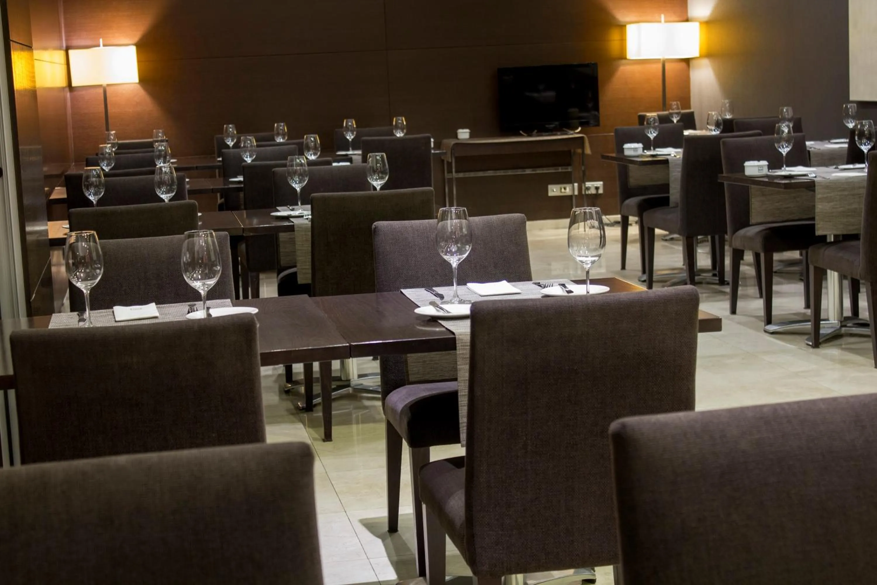 Restaurant/places to eat in Zenit Lisboa