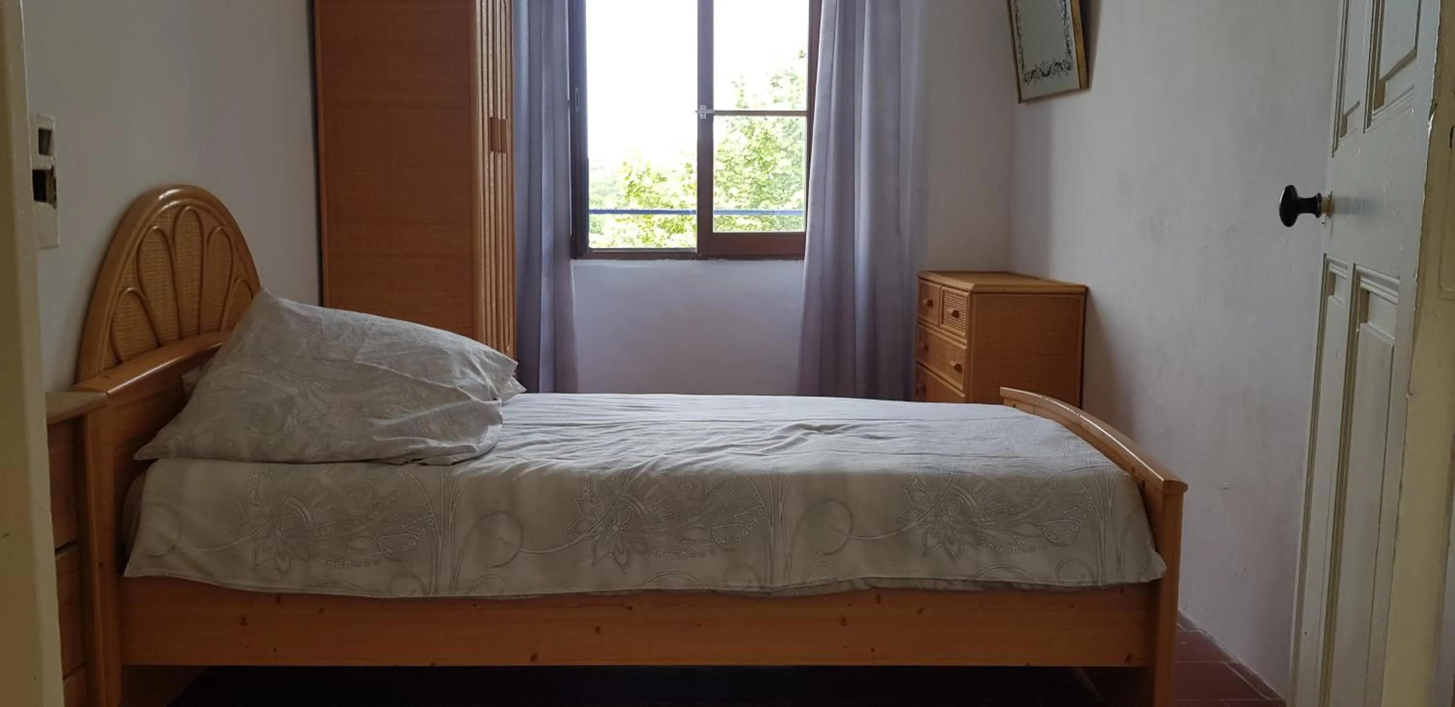 Bed in Chez Albert et Karine