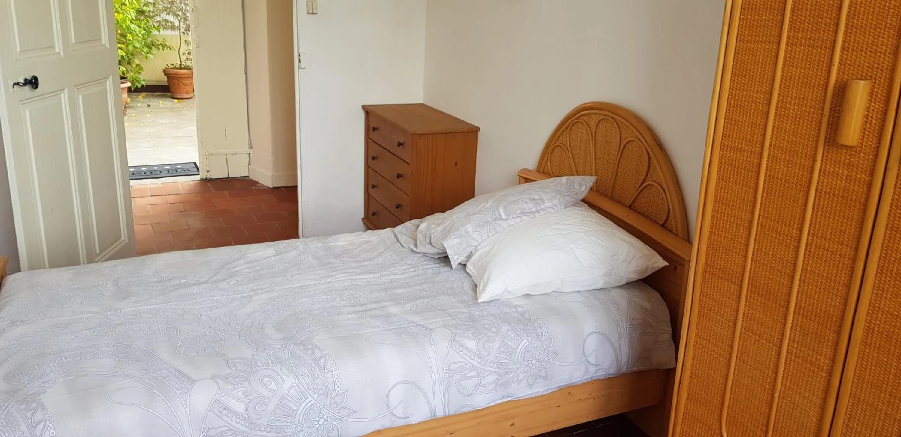 Bed in Chez Albert et Karine