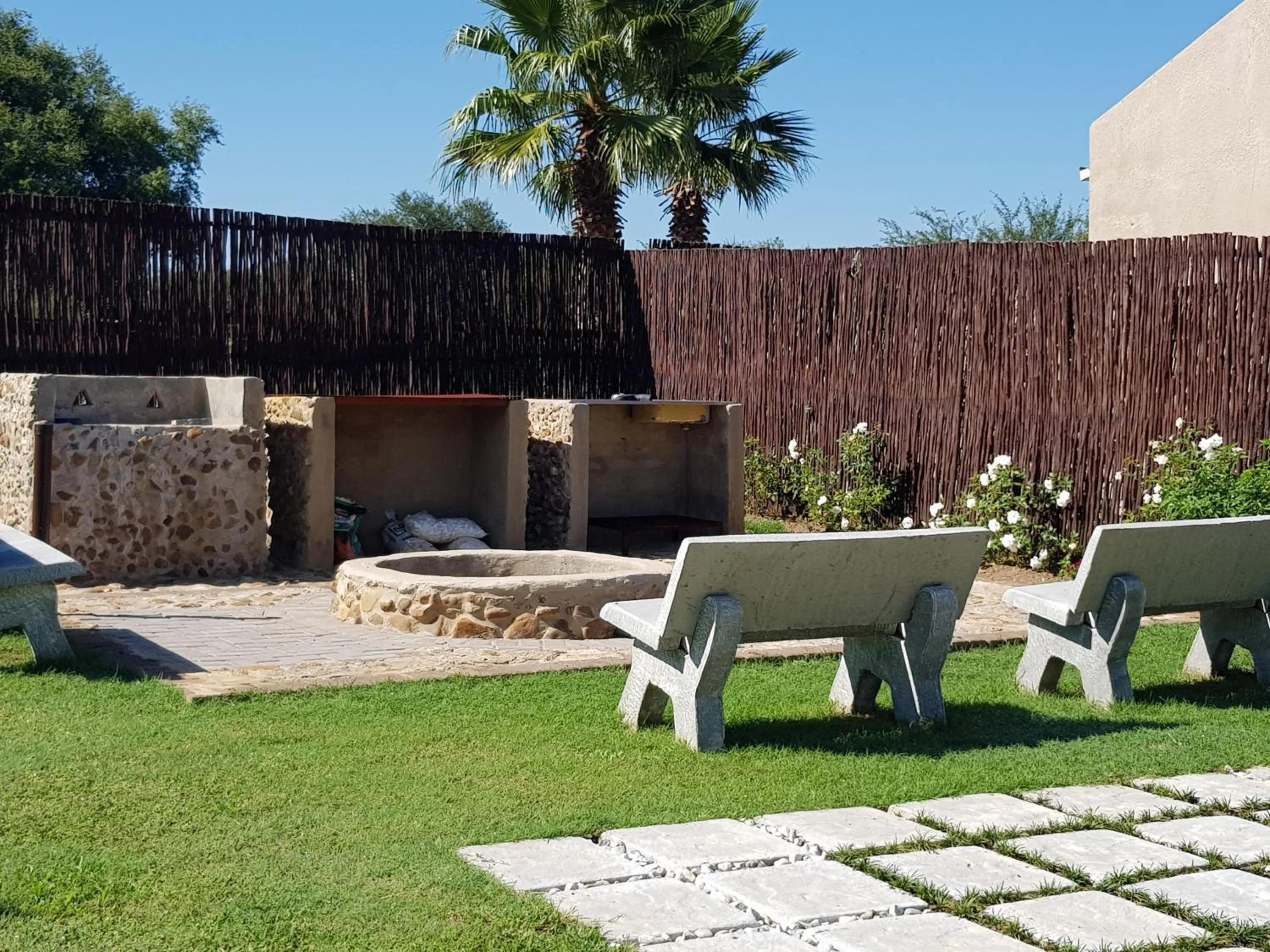 Garden view in River Rock Lodge