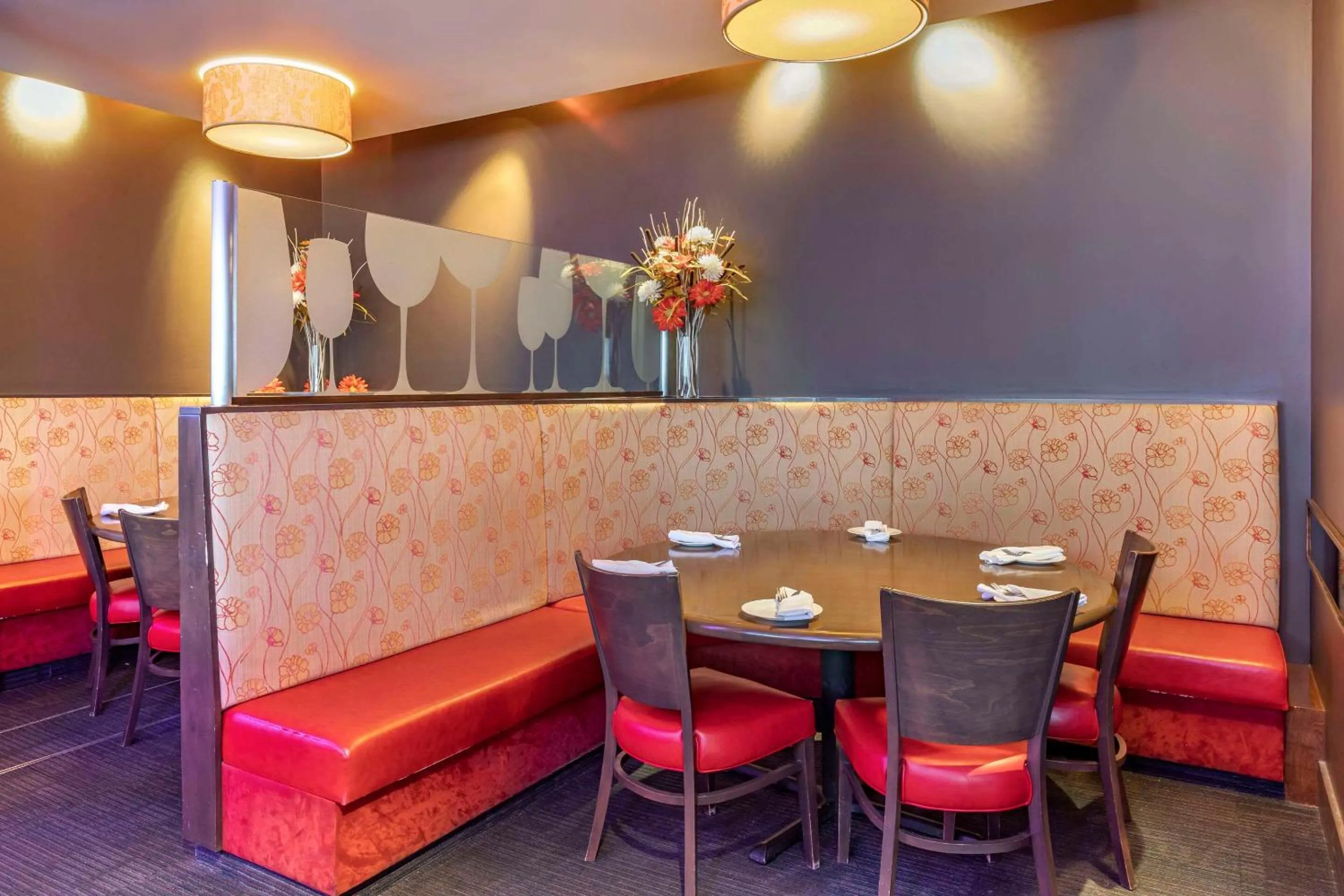 Restaurant/places to eat in Le Noranda Hotel & Spa, an Ascend Collection Hotel