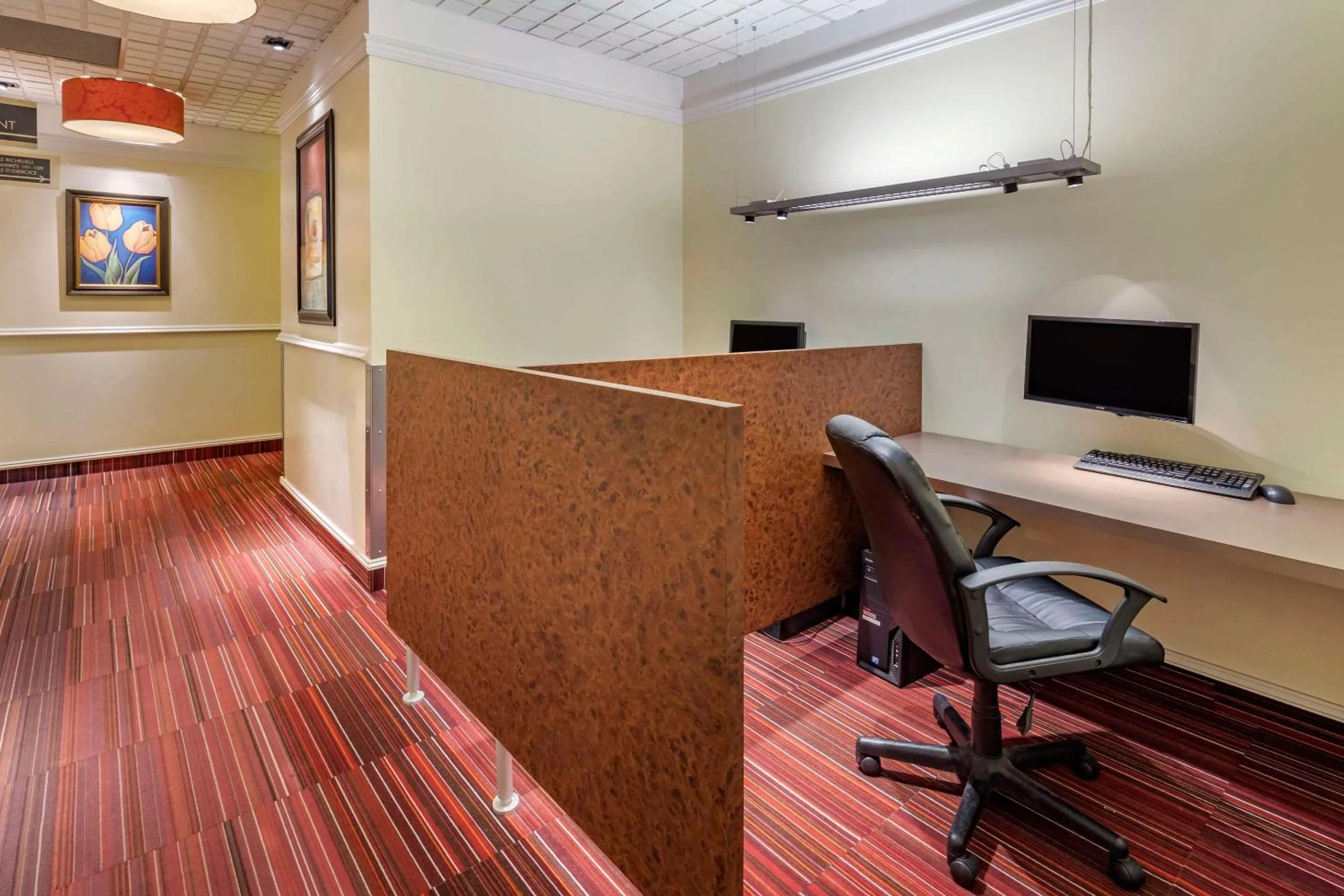 Business facilities in Le Noranda Hotel & Spa, an Ascend Collection Hotel