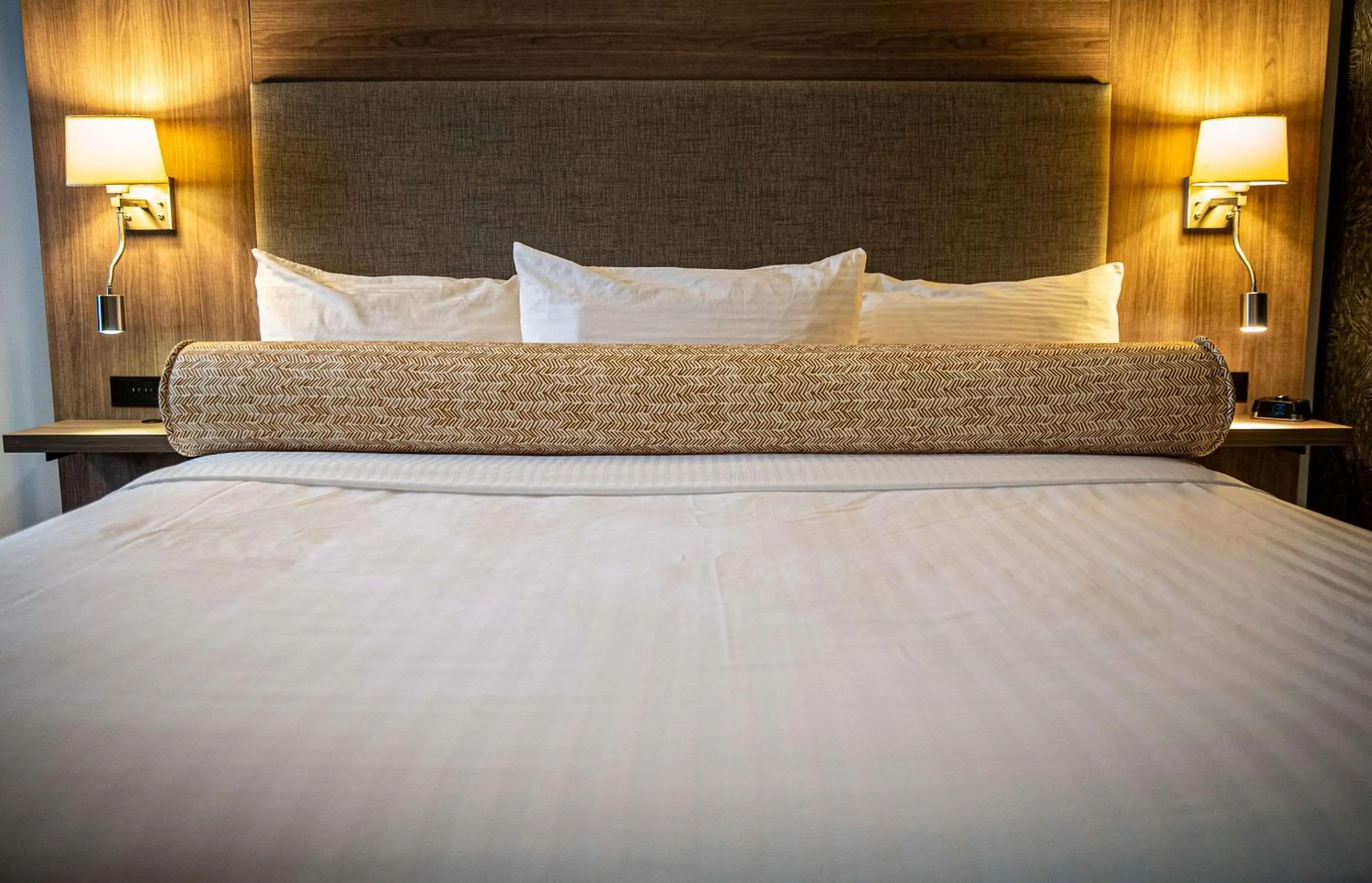 Bedroom, Bed in Le Noranda Hotel & Spa, an Ascend Collection Hotel