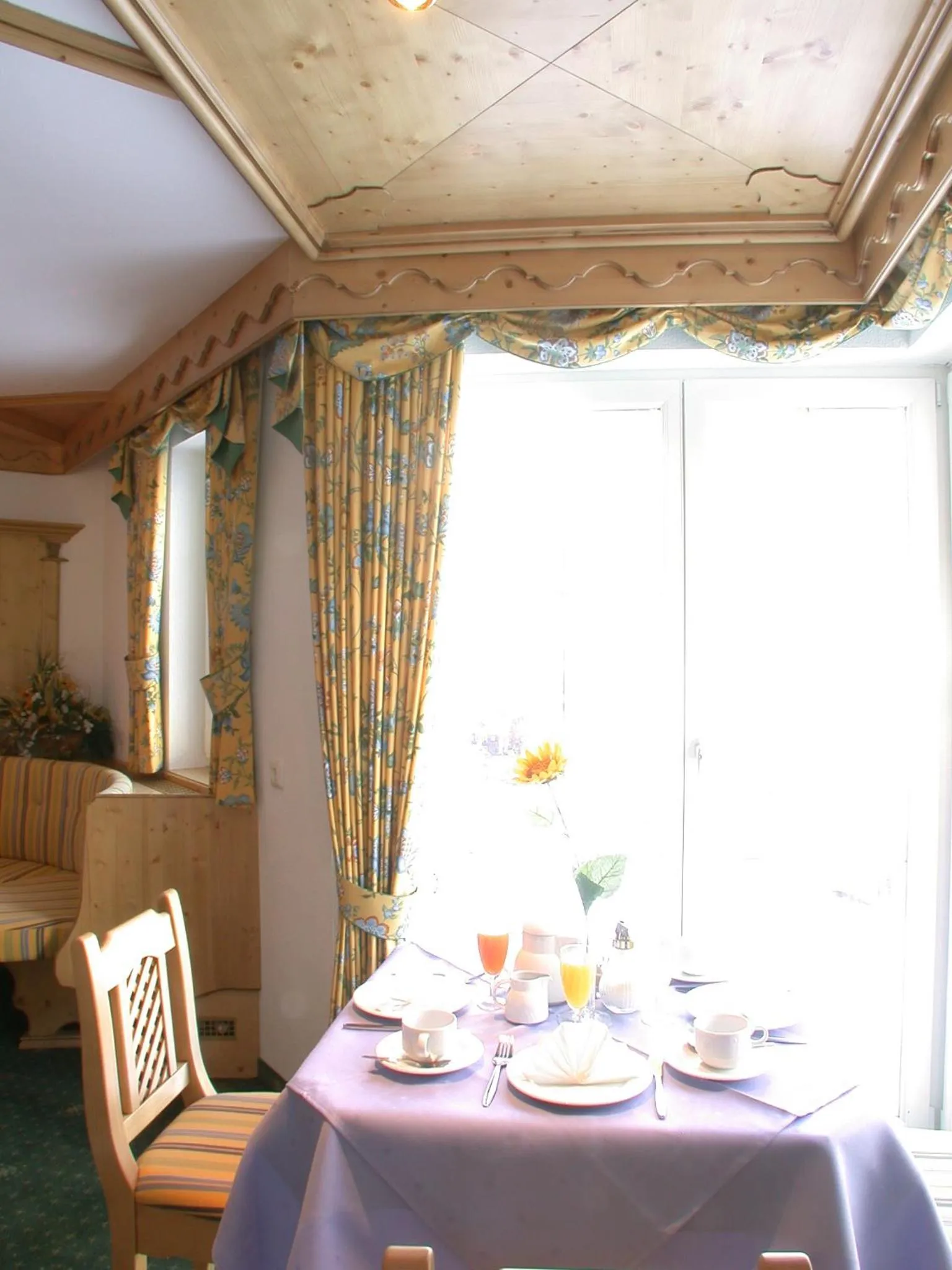 Restaurant/places to eat in Hotel Garni Pradella