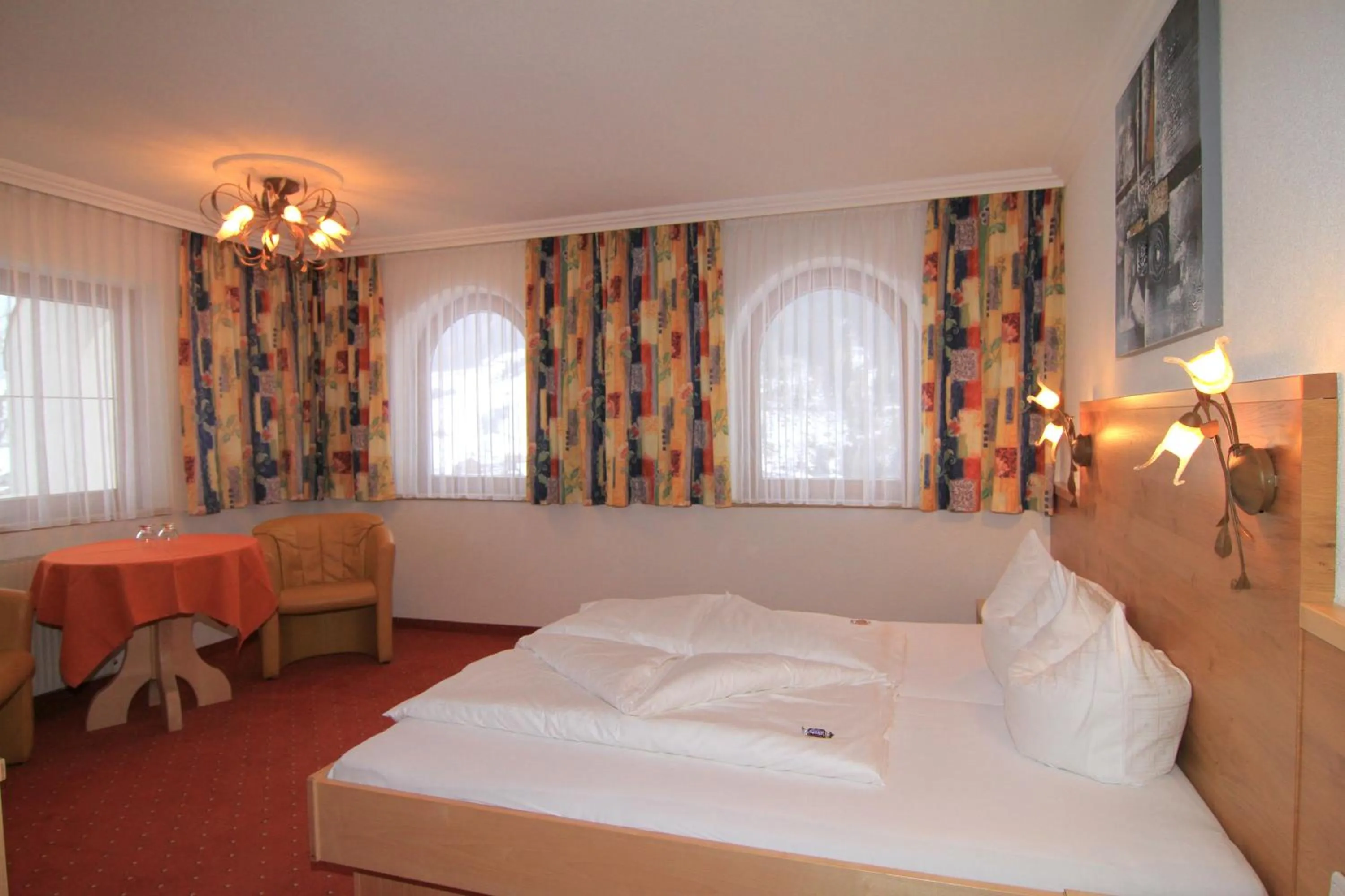 Photo of the whole room, Bed in Hotel Garni Pradella