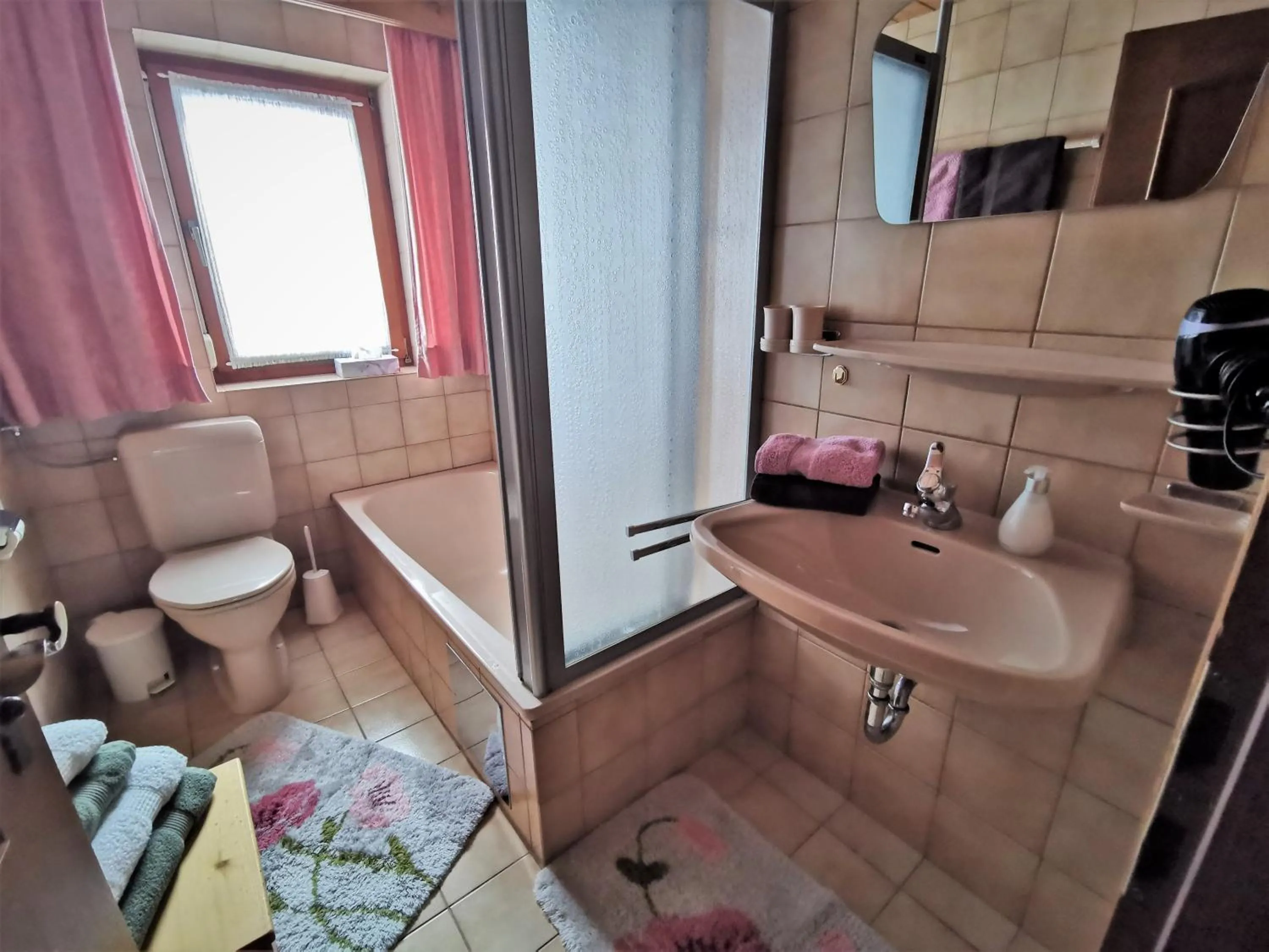 Bathroom in Haus Steinkarblick und Berghäusl