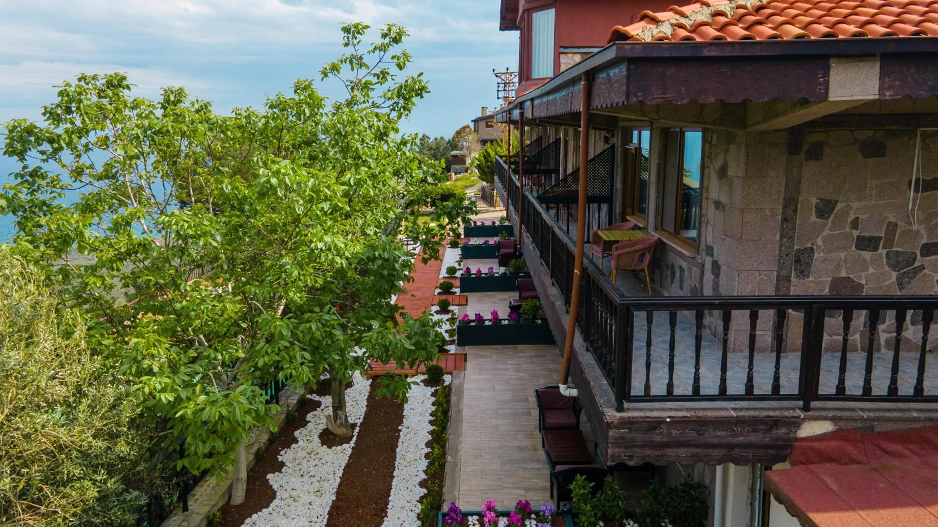 Garden view in Assos Kartal Yuvasi Hotel