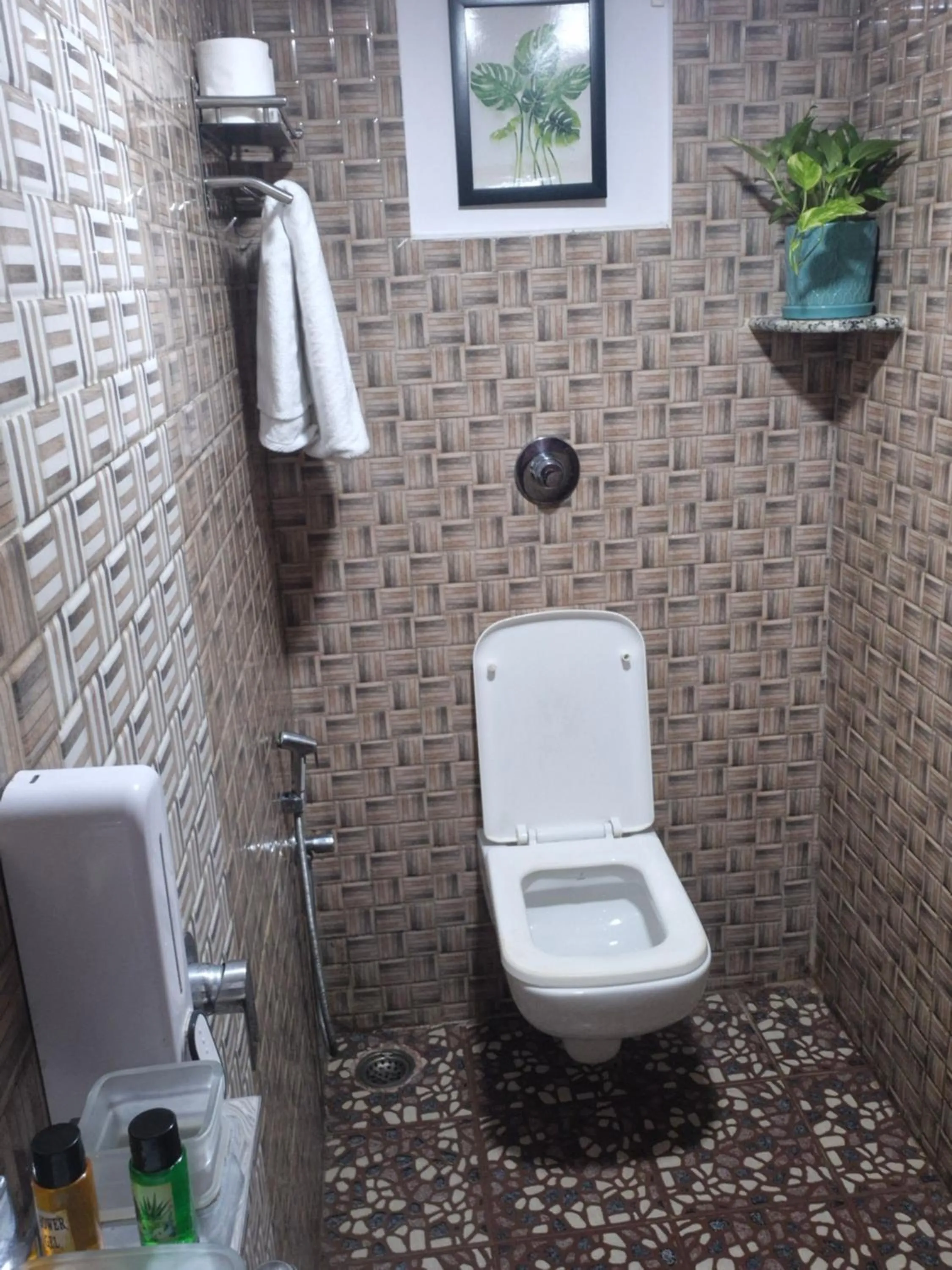 Toilet in LaligurasVilla Beachside Escape - 100m to Beach