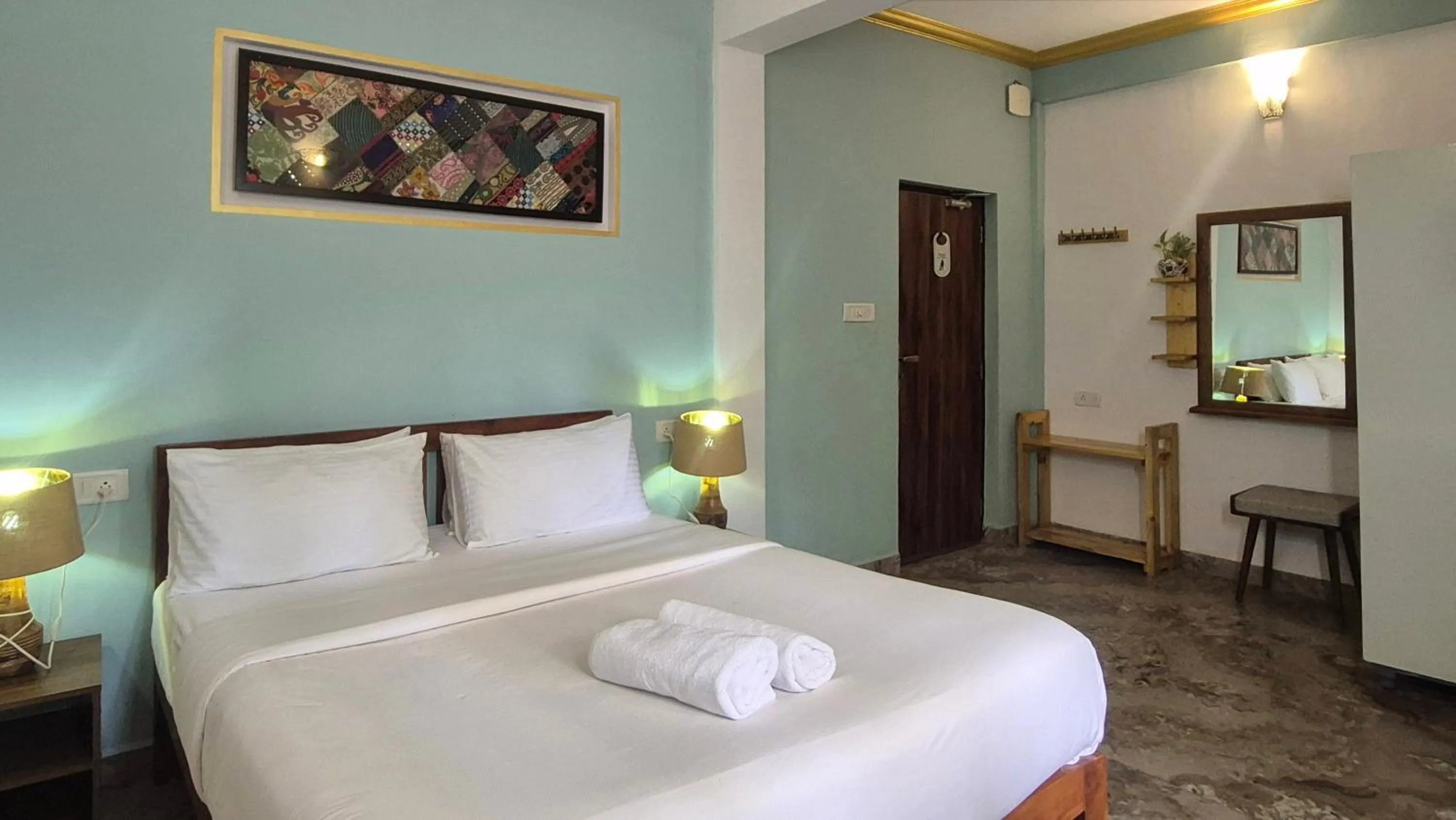 Bed in LaligurasVilla Beachside Escape - 100m to Beach