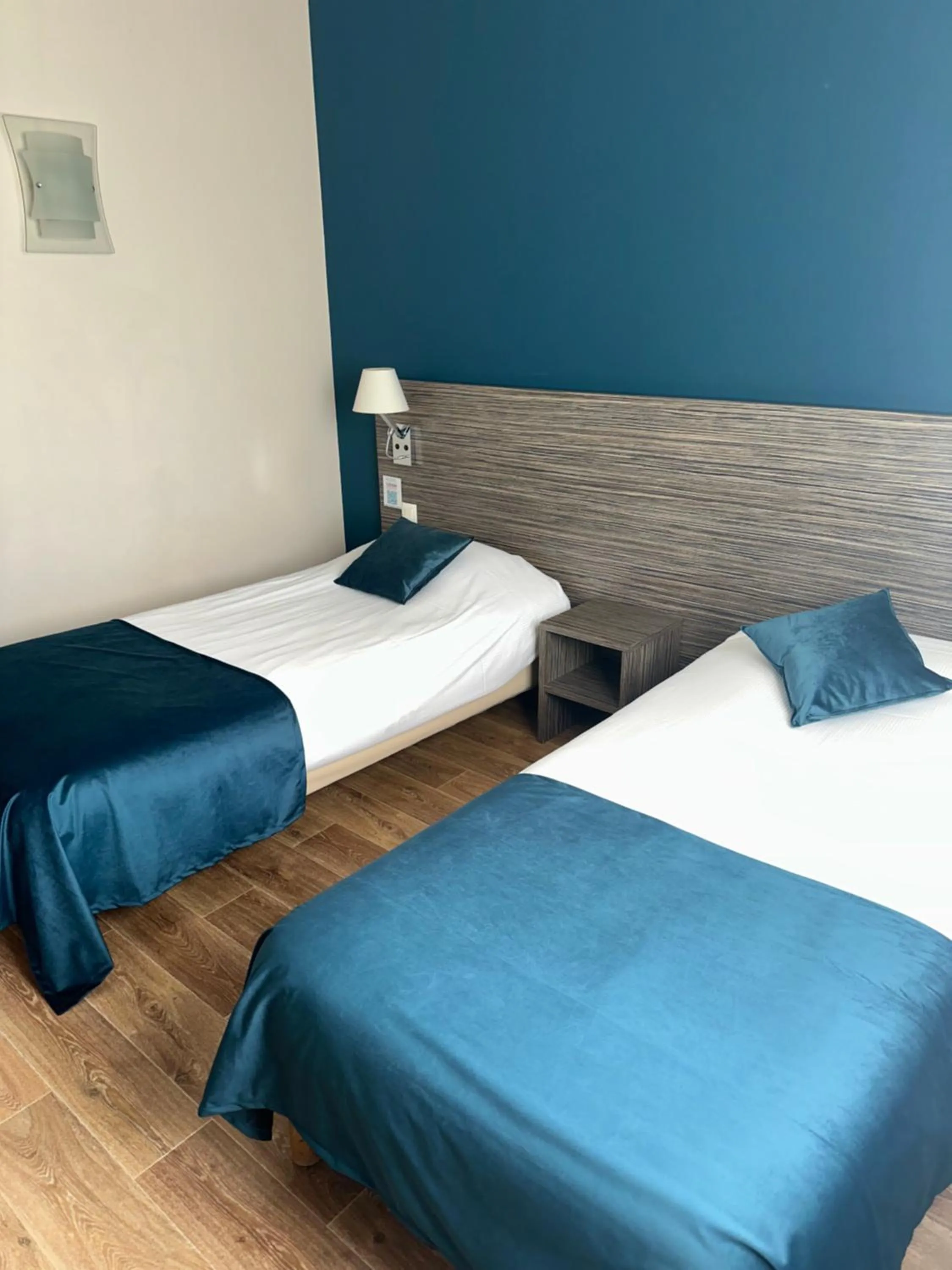 Bedroom, Bed in Hotel Caiman