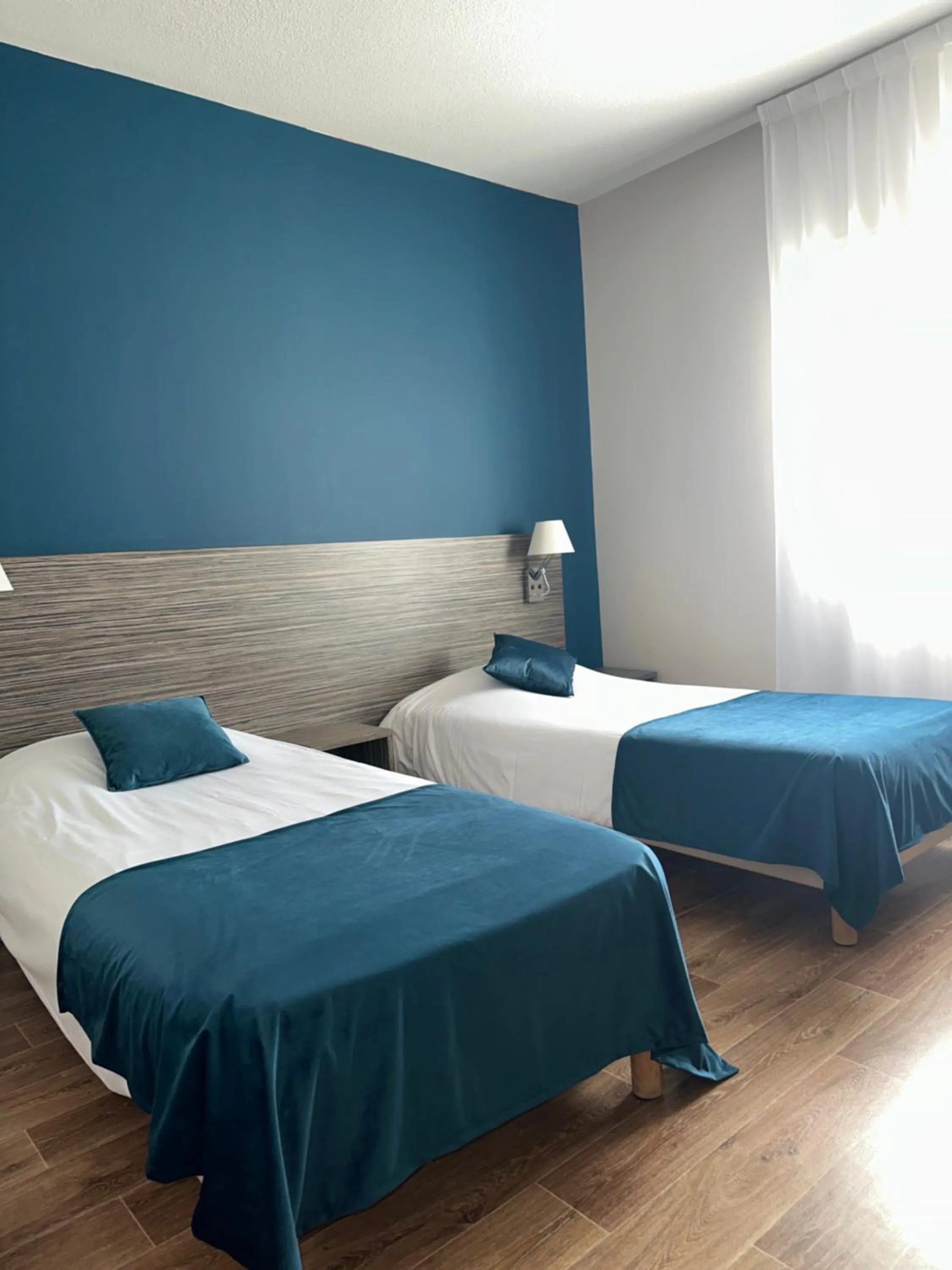 Bedroom, Bed in Hotel Caiman