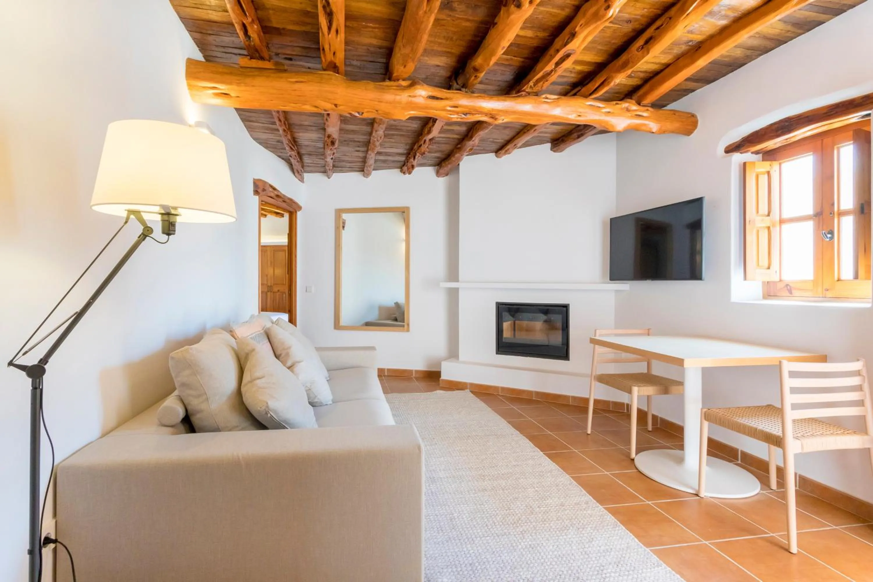 TV and multimedia in Agroturismo Can Toni Xumeu - Adults Only