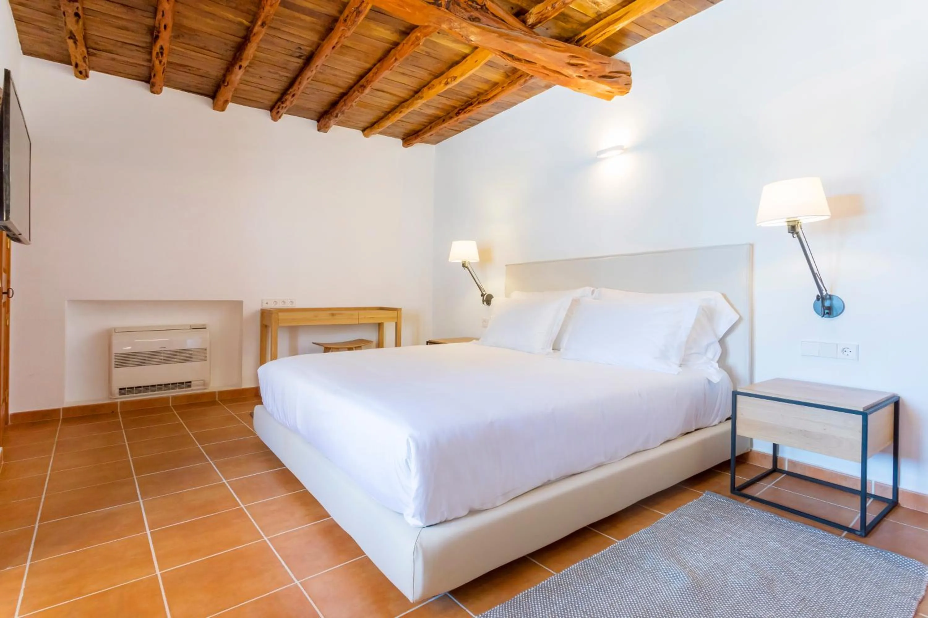 Bedroom, Bed in Agroturismo Can Toni Xumeu - Adults Only