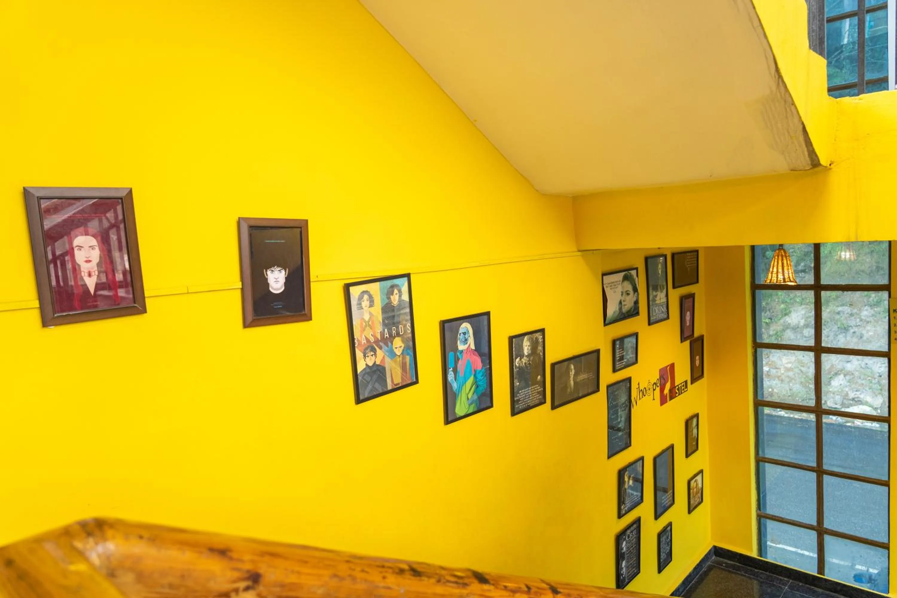 Lobby or reception in Whoopers Hostel Kasol