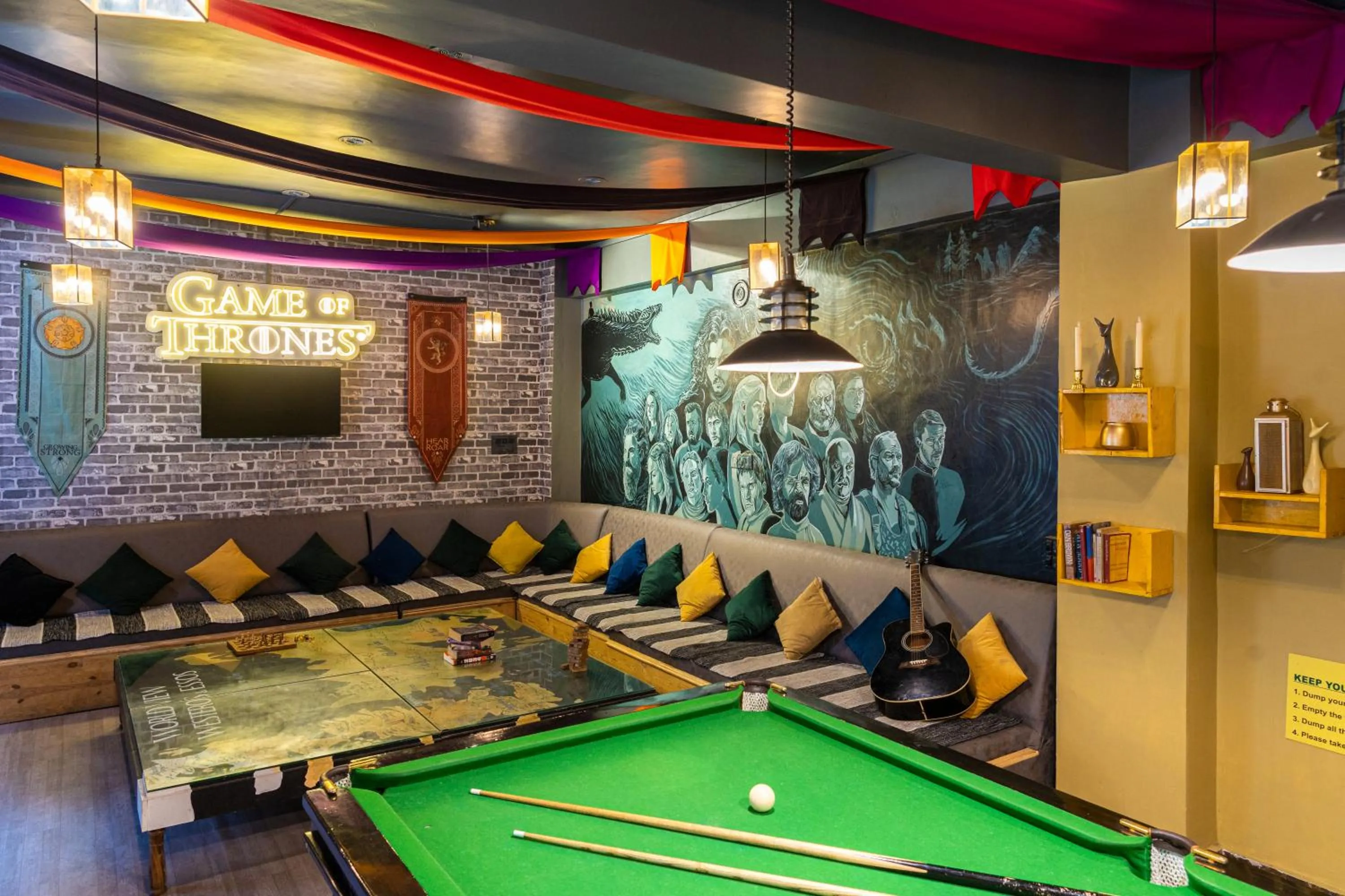 Game Room in Whoopers Hostel Kasol