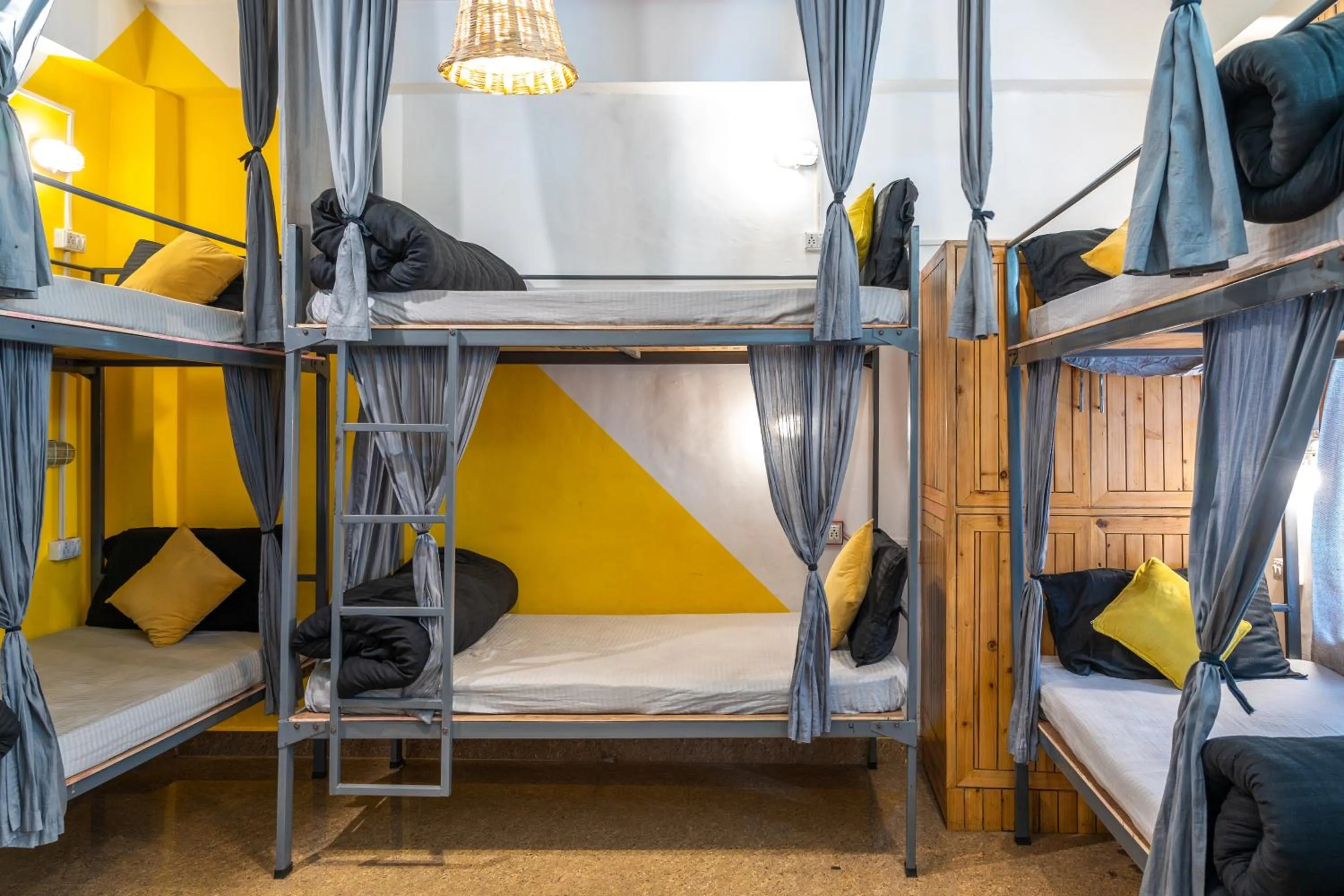 bunk bed, Bed in Whoopers Hostel Kasol