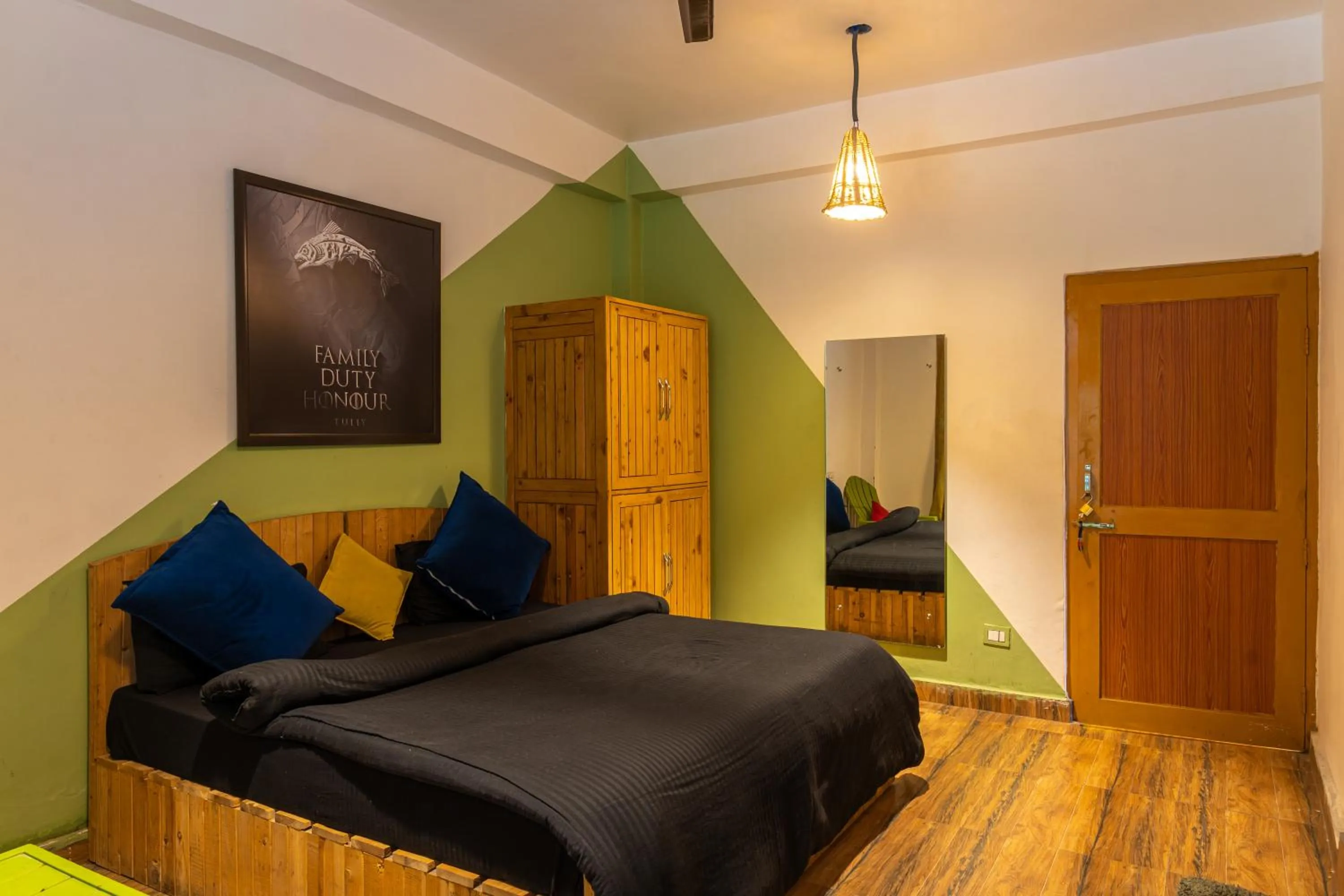 Bed in Whoopers Hostel Kasol