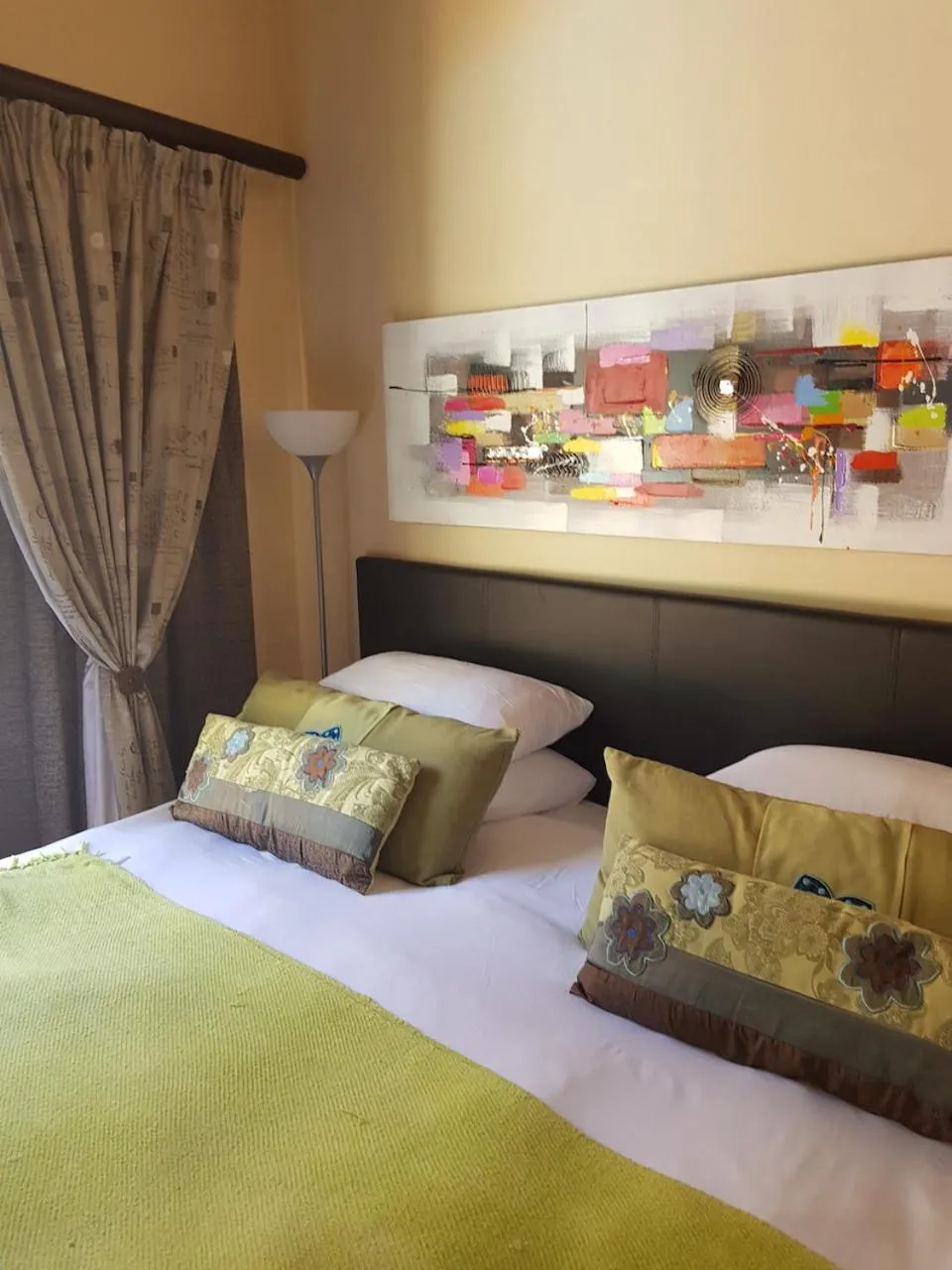 Bed in Echo Garden Guesthouse