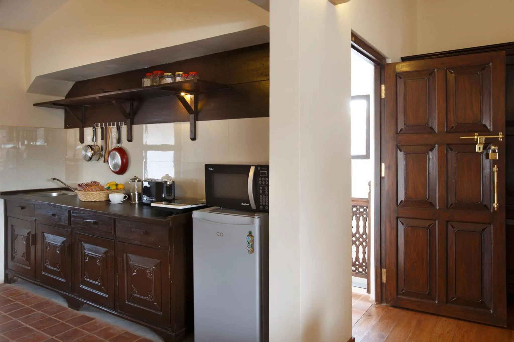 Kitchen or kitchenette in Hotel Patan House