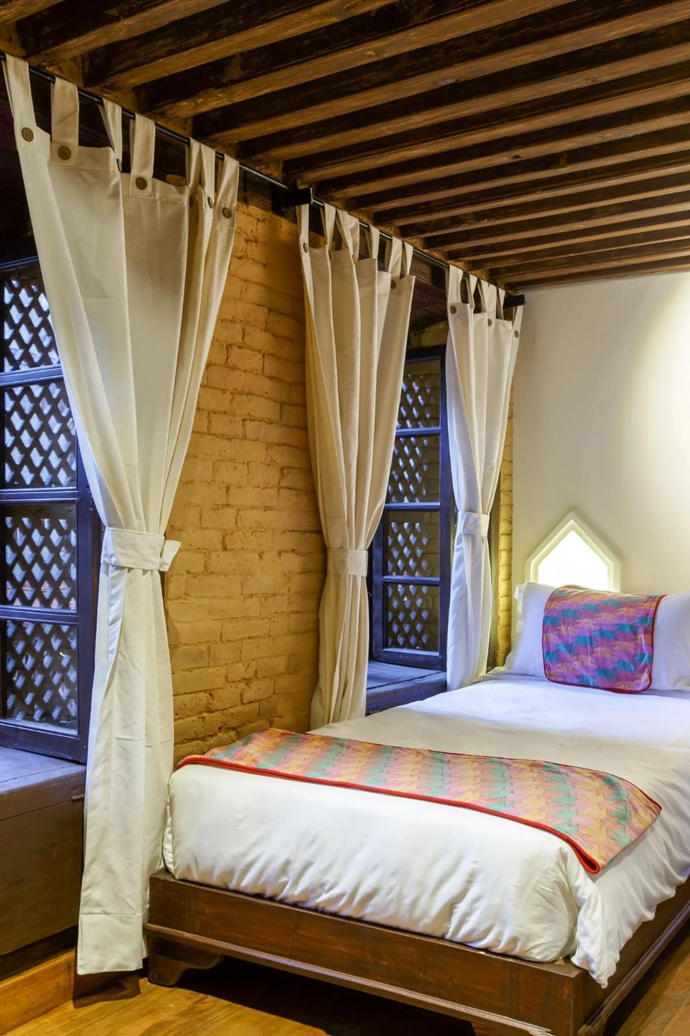 Bed in Hotel Patan House