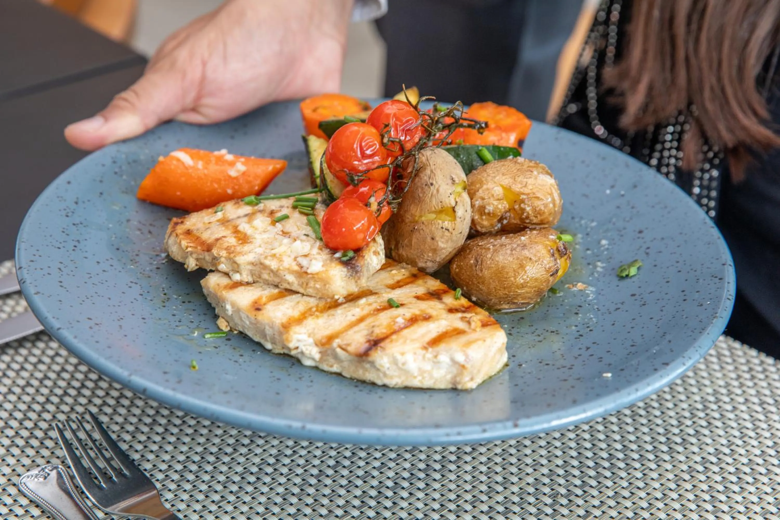 Restaurant/places to eat in VIP Executive Azores Hotel