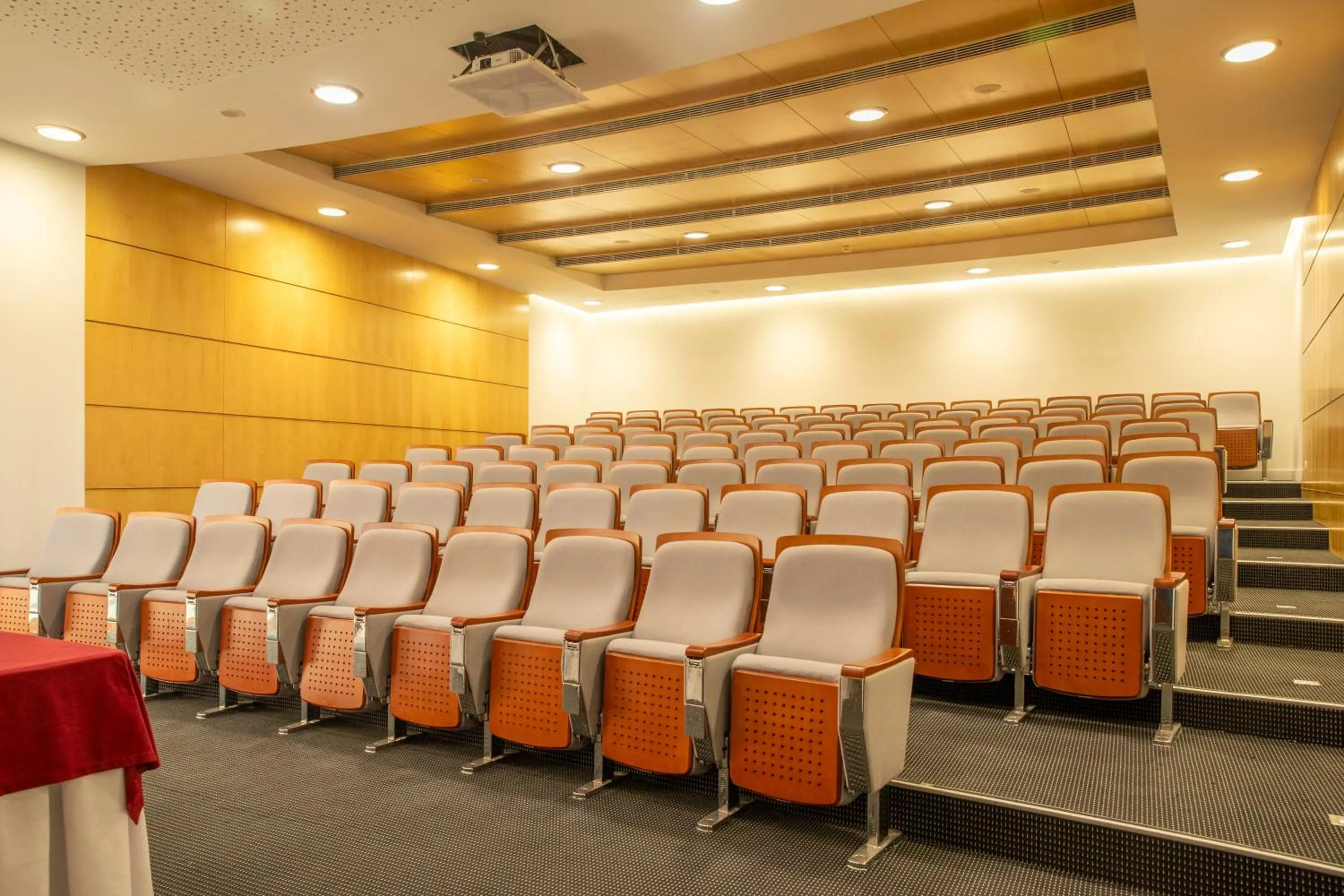 Meeting/conference room in VIP Executive Azores Hotel