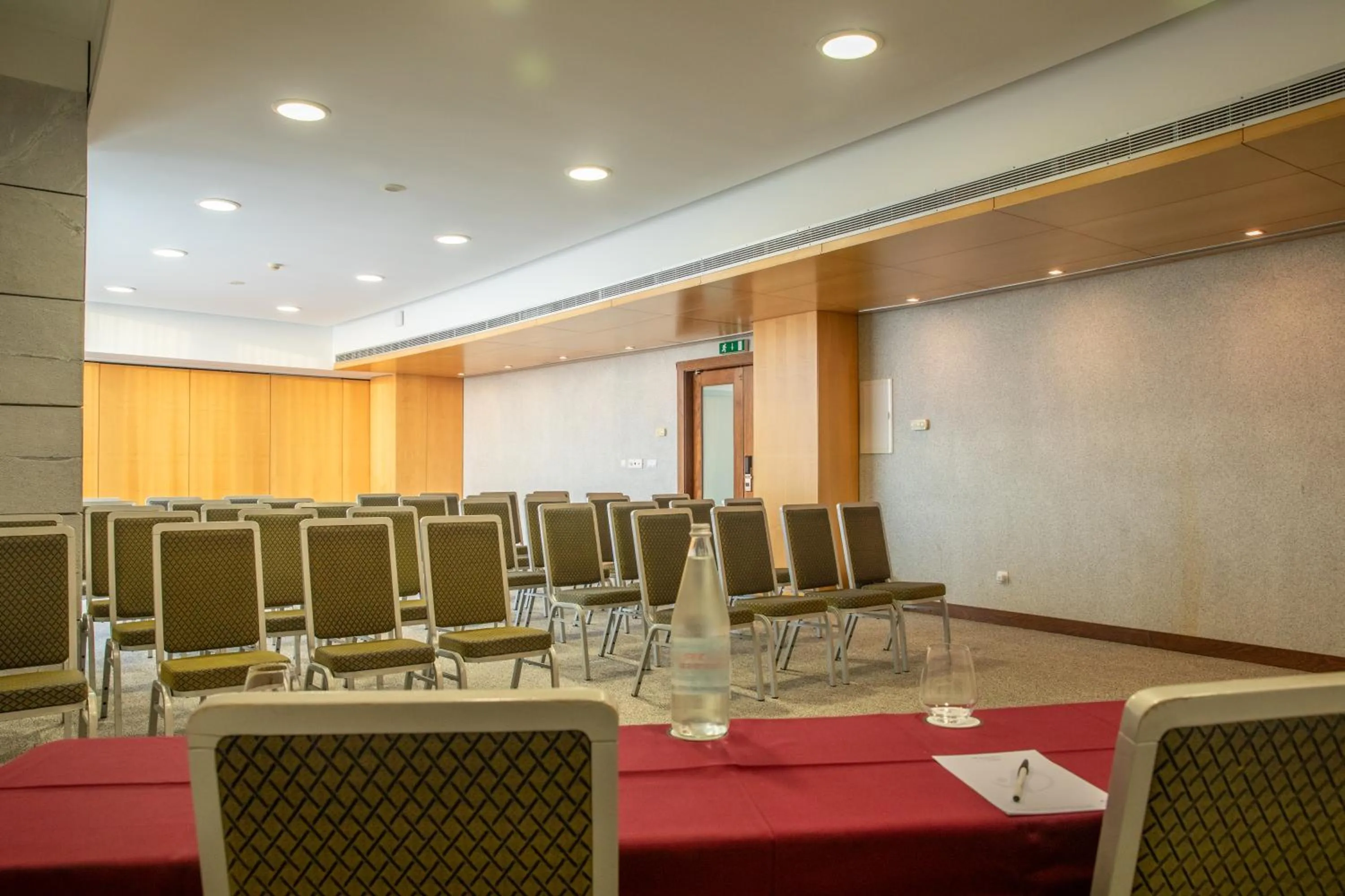 Meeting/conference room in VIP Executive Azores Hotel