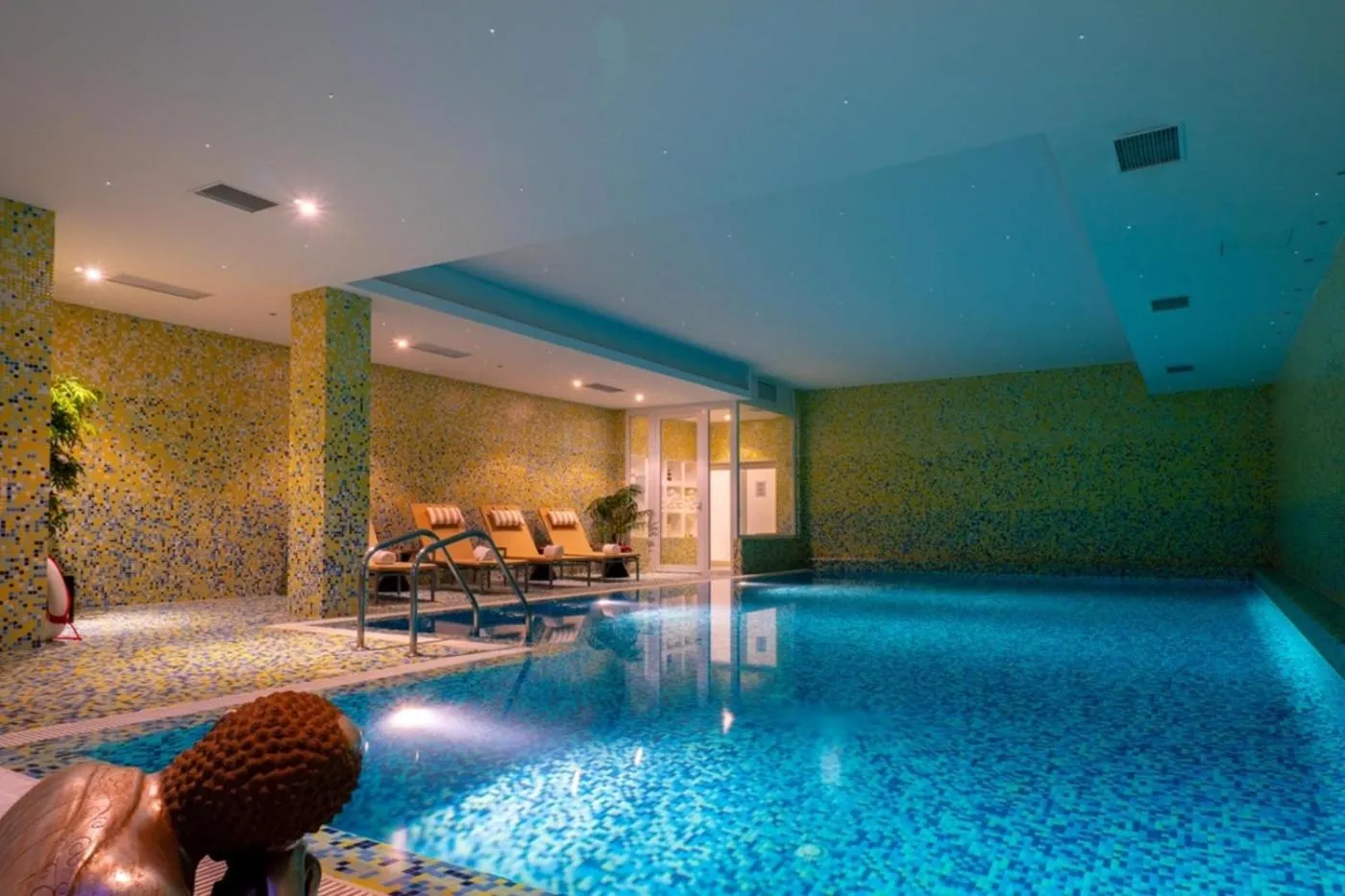 Swimming pool in Vila Valverde Design Country Hotel