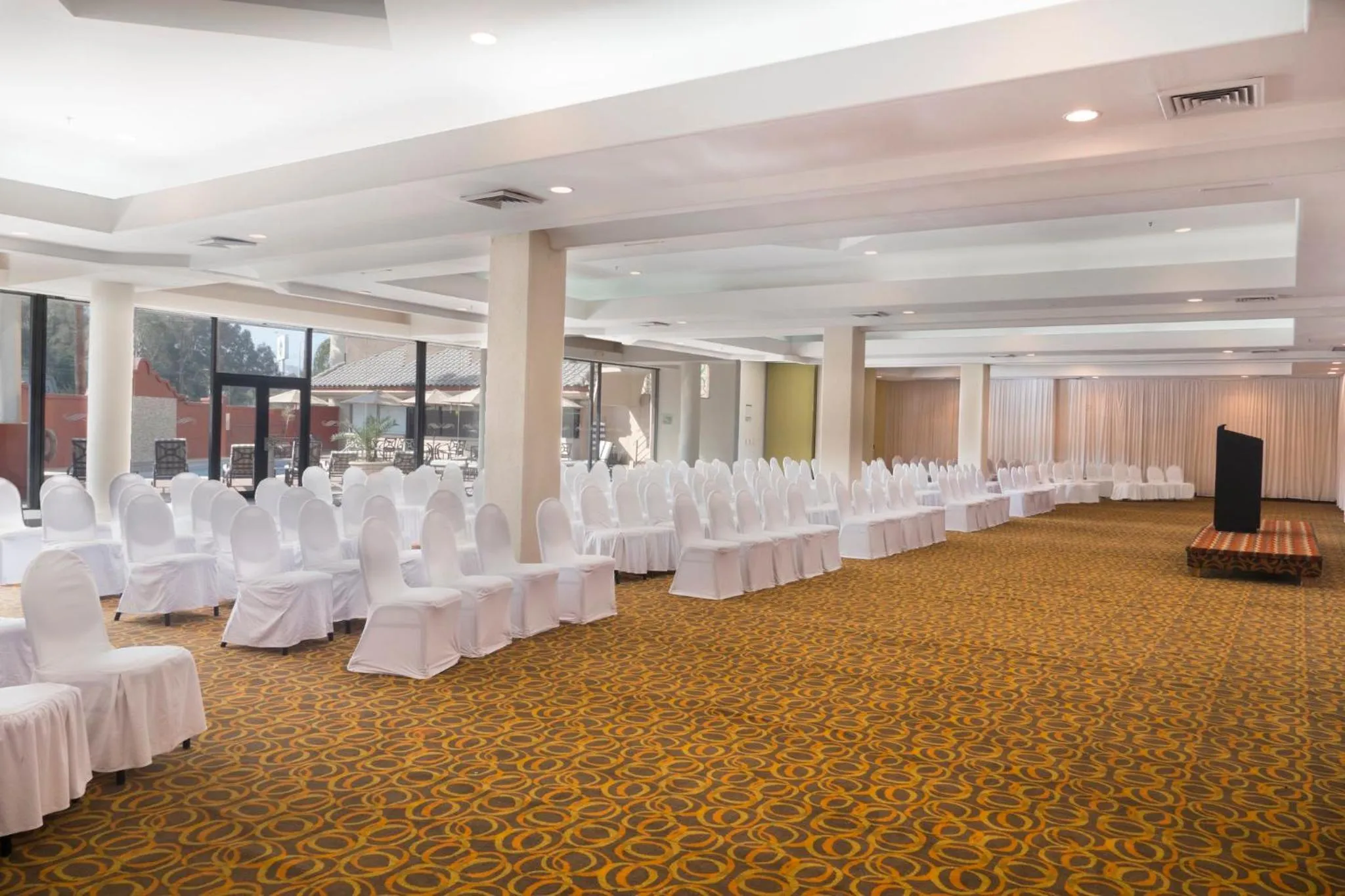 Meeting/conference room in Holiday Inn Tijuana Zona Rio by IHG