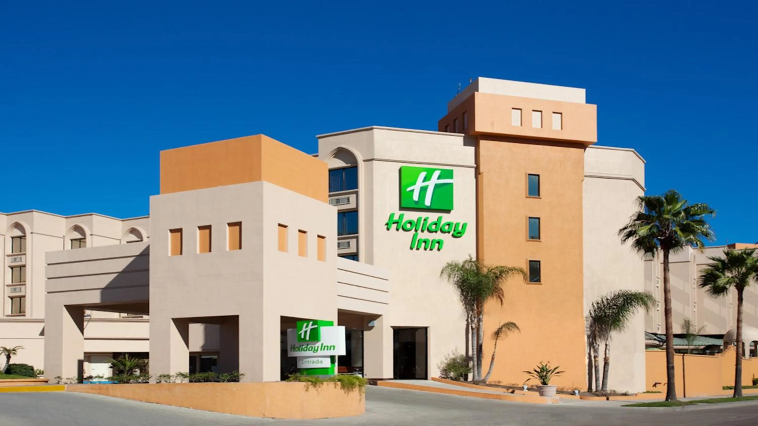 Property building in Holiday Inn Tijuana Zona Rio by IHG