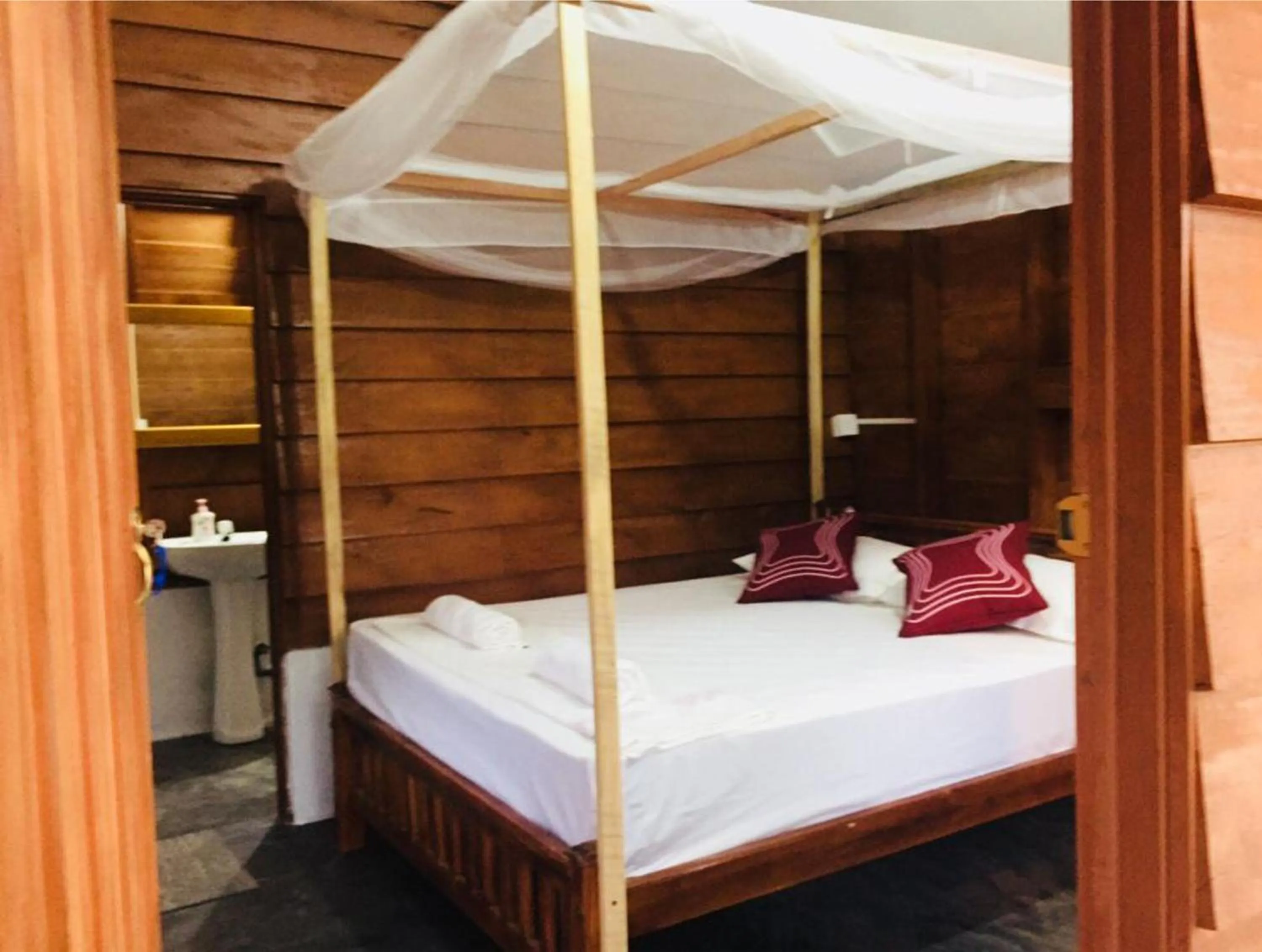 Bedroom, Bed in De Perla Resort