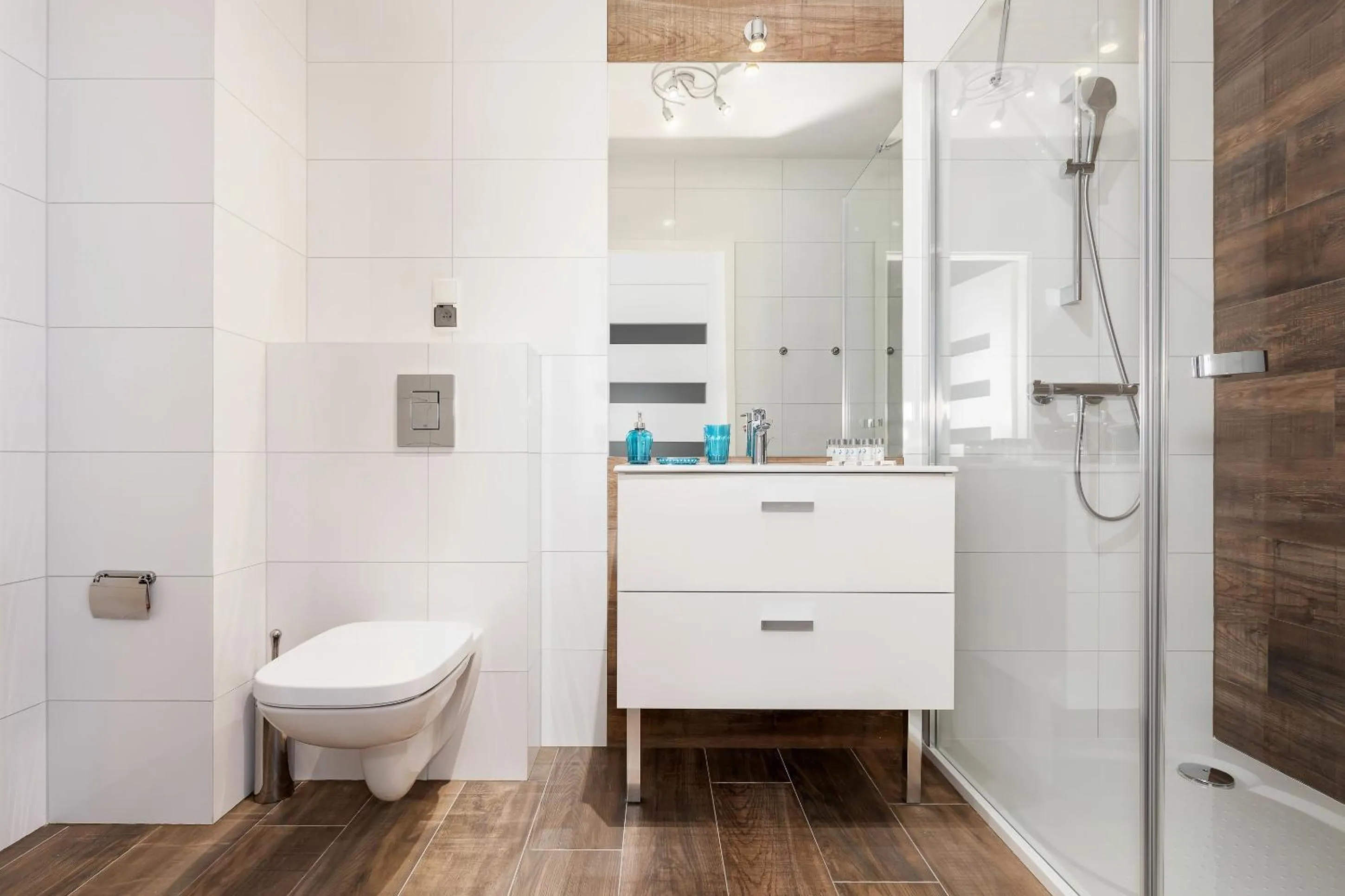 Property building in Apartamenty Polanki Park BASEN, SAUNA & SIŁOWNIA by Noclegi Renters