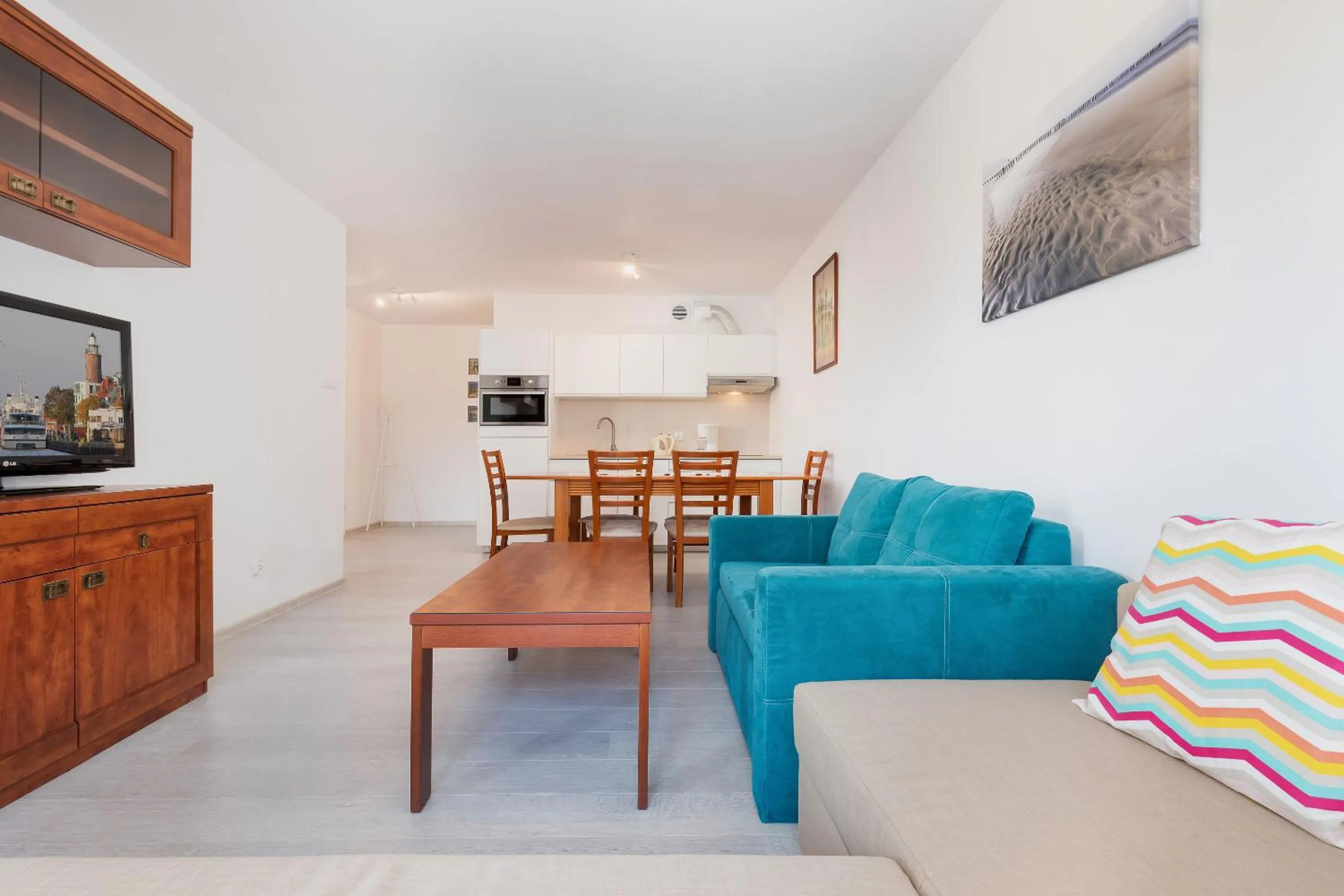 Property building in Apartamenty Polanki Park BASEN, SAUNA & SIŁOWNIA by Noclegi Renters