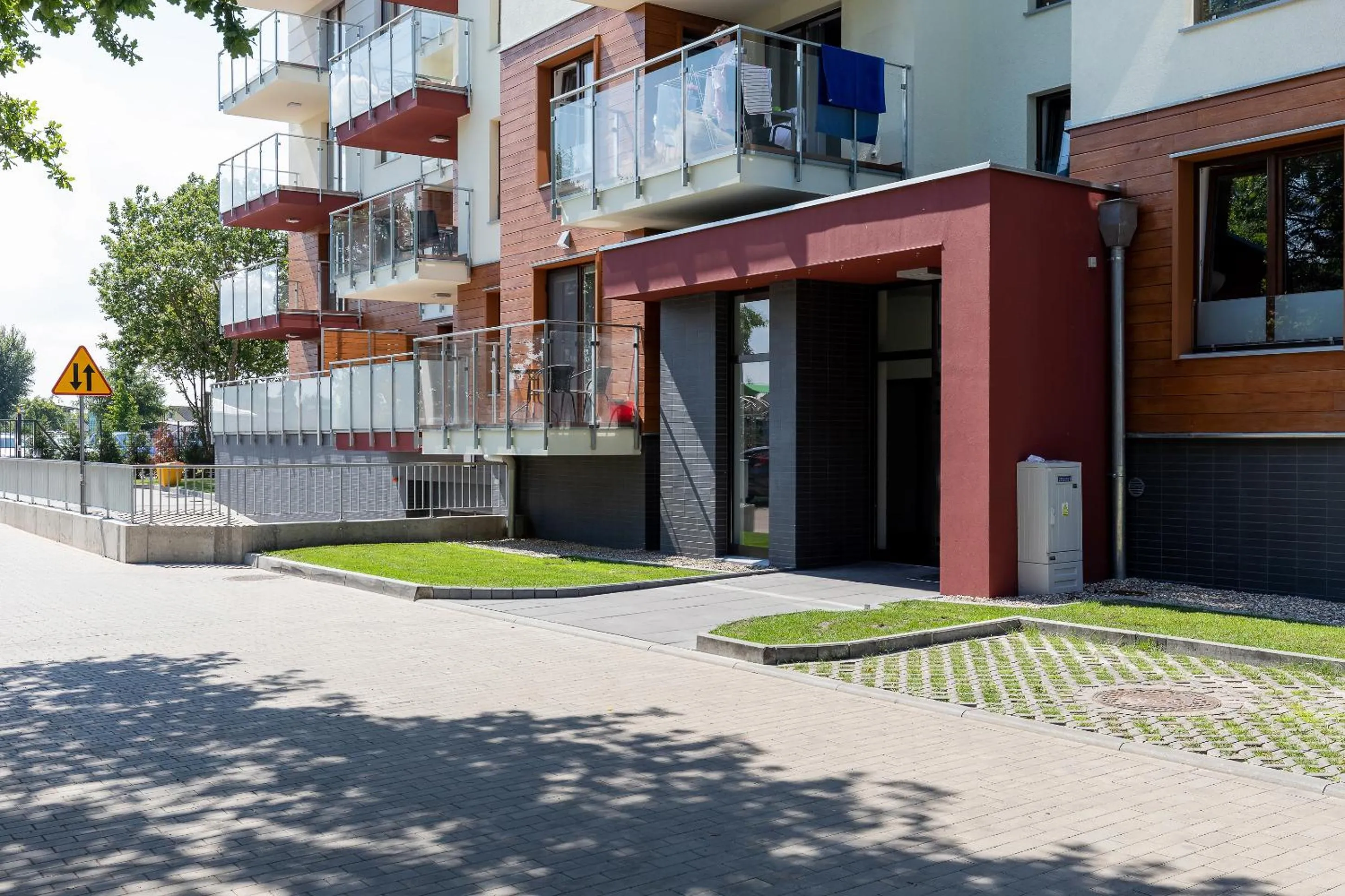 Property building in Apartamenty Polanki Park BASEN, SAUNA & SIŁOWNIA by Noclegi Renters