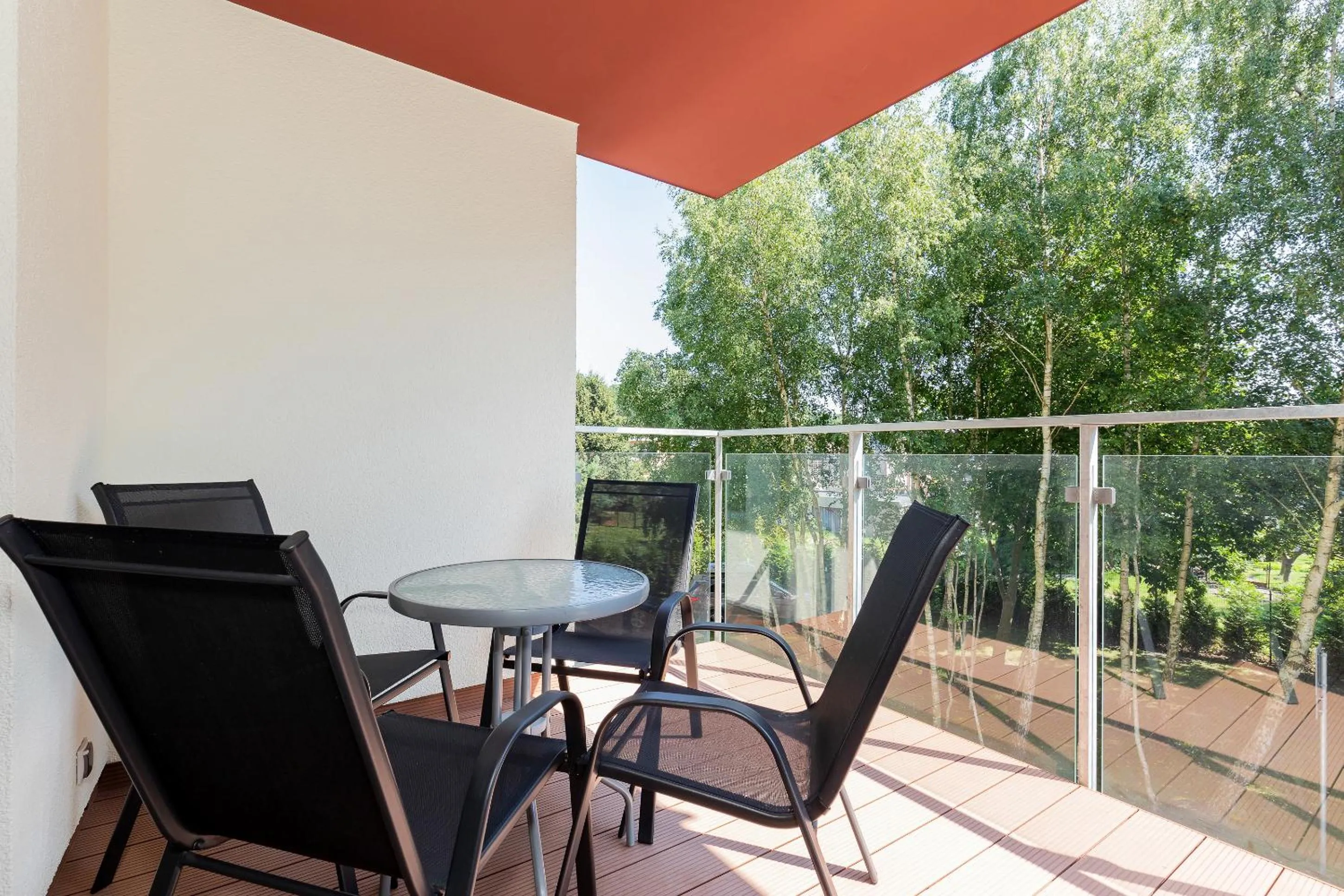 Property building in Apartamenty Polanki Park BASEN, SAUNA & SIŁOWNIA by Noclegi Renters