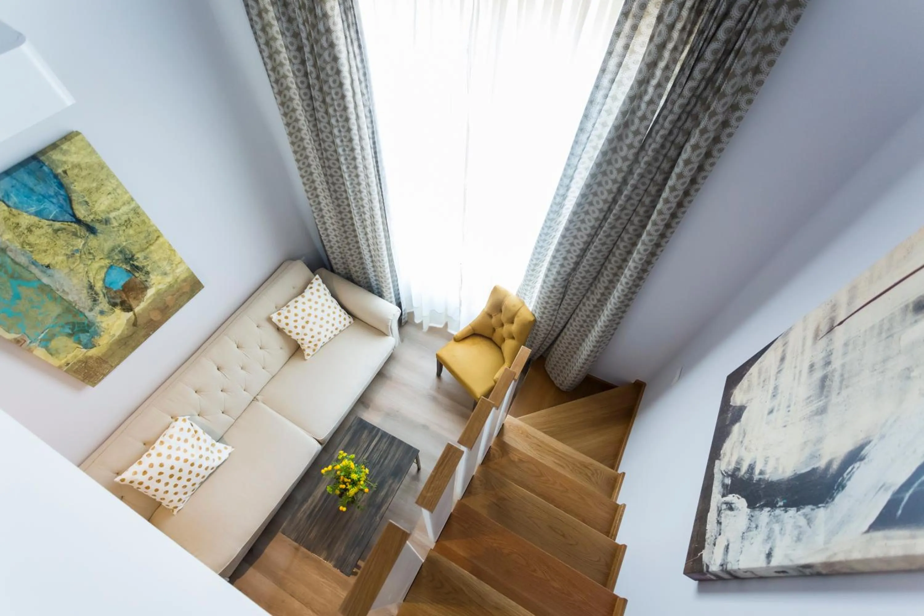 Living room in Casa de la Merced Suites