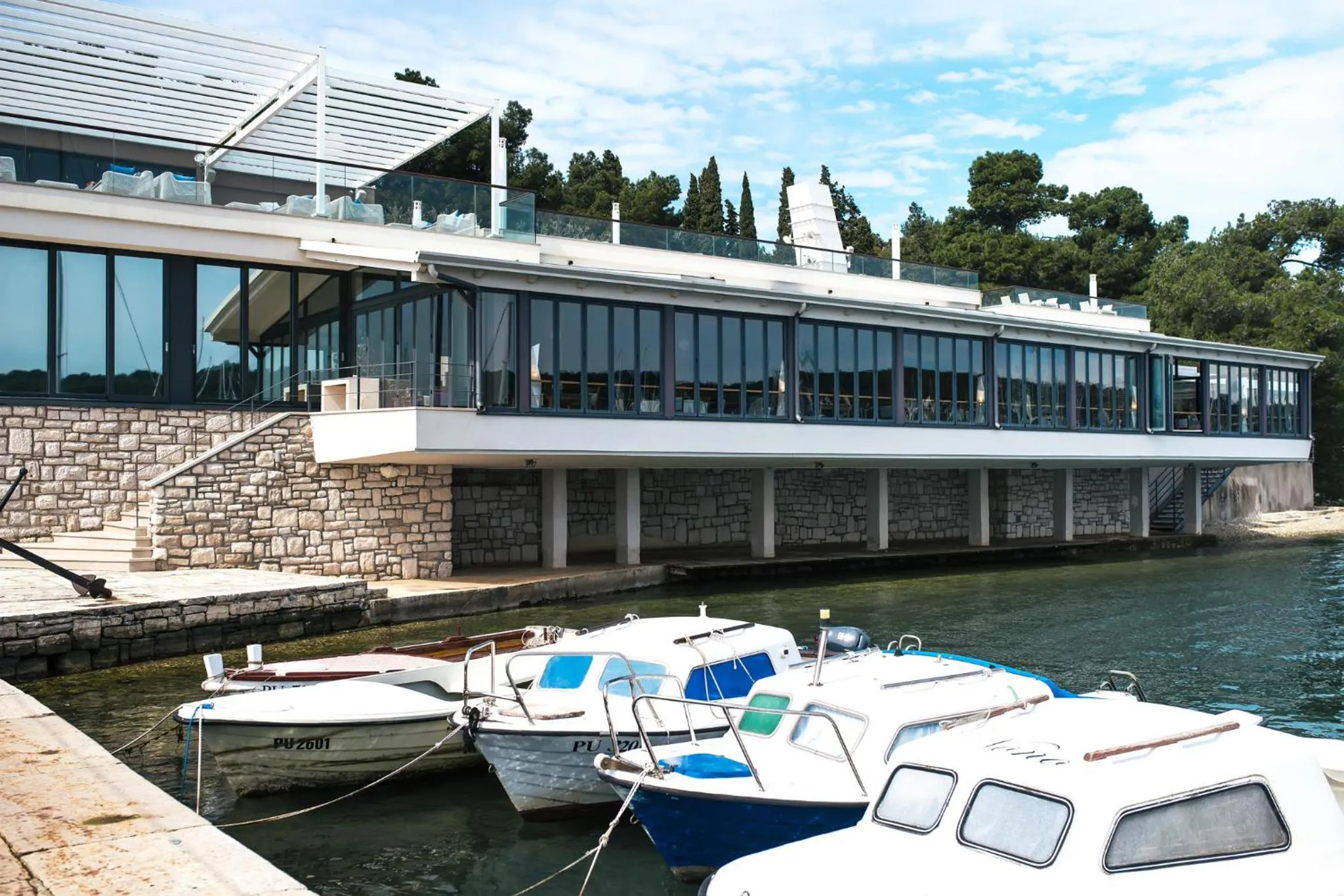 Restaurant/places to eat in Ribarska Koliba Resort